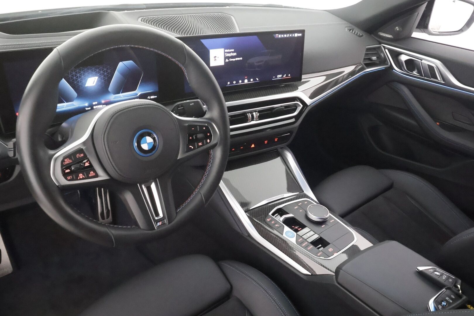 BMW I4 M50 2024 M50 Charged Plus - | ACC | Lisälämmitin | Koukku | H/K | Widescreen | HUD | Muistipenkki | 360-Kamera | LED | Sporttinahat | Comfort access | Apple&Android | Merkkihuollettu | Kahdet Renkaat |