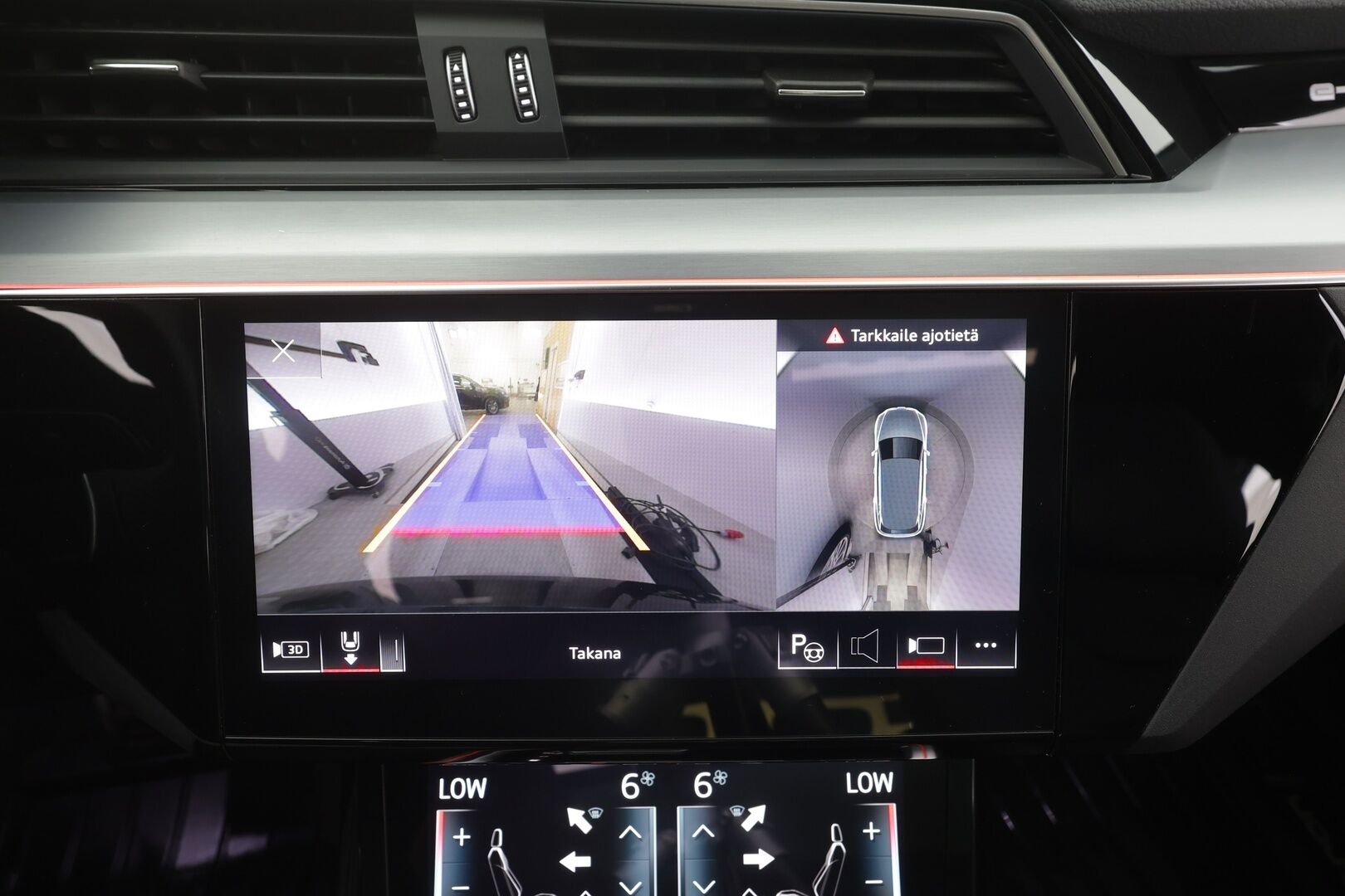 AUDI Q8 E-TRON 2024 55 Quattro S-Line - | ACC | Lisälämmitin | Koukku | Matrix-LED | Panorama | Ilma-alusta | B&O | Muistipenkki | 360-kamera | Keyless | Kahdet Renkaat | Merkkihuollettu |