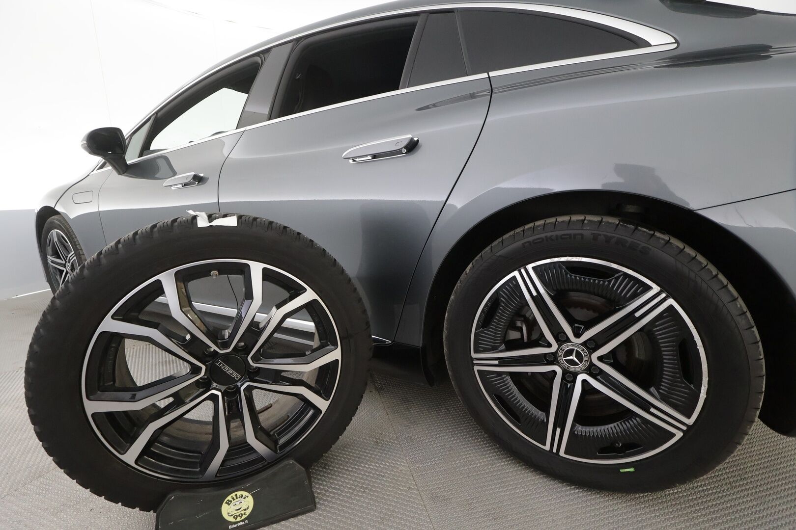 MERCEDES-BENZ EQE 2023 350 4Matic AMG-Line - | Distronic Pro | Koukku | P.Kamera |  Burmester | High Performance audio | Muistipenkit | Ratinlämmitys | Puolinahat | Keyless | Apple&Android | Kahdet Renkaat |