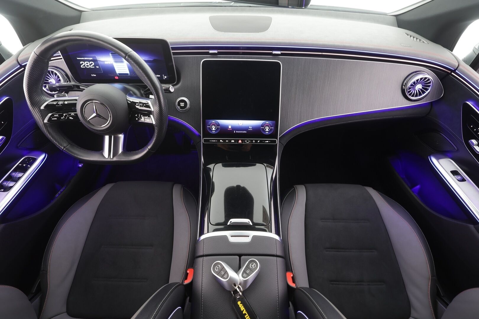 MERCEDES-BENZ EQE 2023 350 4Matic AMG-Line - | Distronic Pro | Koukku | P.Kamera |  Burmester | High Performance audio | Muistipenkit | Ratinlämmitys | Puolinahat | Keyless | Apple&Android | Kahdet Renkaat |