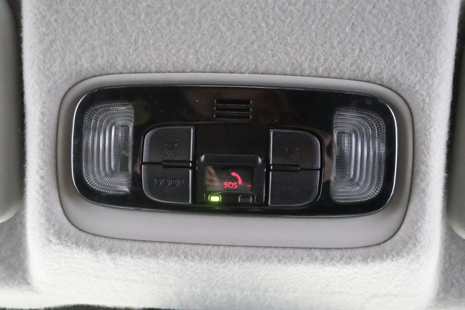 TOYOTA YARIS CROSS 2023 1,5 Hybrid AWD-i Active Business - | ACC | LTA | Lohko + sisälämmitin | P.kamera | Apple & Android | BT | Lämm. ratti | Aut. pitkät | Aut. ilmastointi | 2x renkaat aluin | 