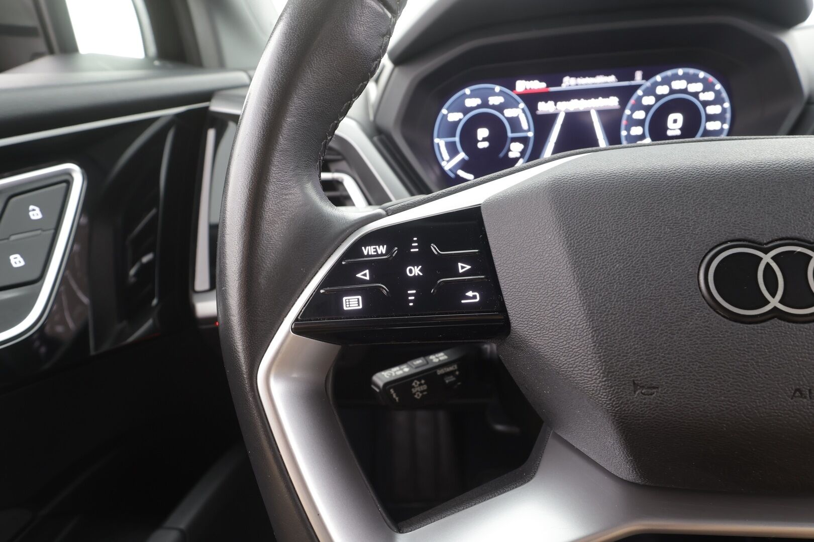 AUDI Q4 E-TRON 2022 50 e-tron quattro - | ACC | ILP | SONOS | Sporttipenkit | P.kamera | Ambient light | Sähk. takaluukku | Kaistavahti | LED | Apple & Android | 2x renkaat aluin | 