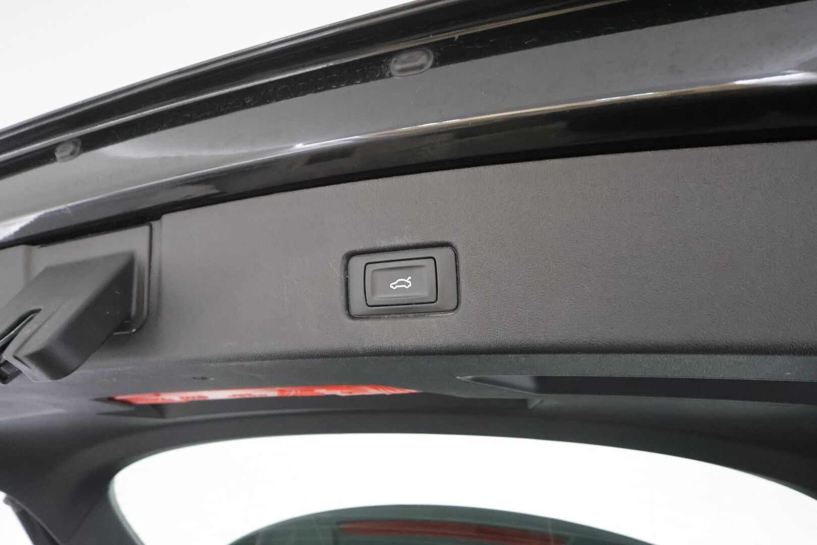 AUDI Q4 E-TRON 2022 50 e-tron quattro - | ACC | ILP | SONOS | Sporttipenkit | P.kamera | Ambient light | Sähk. takaluukku | Kaistavahti | LED | Apple & Android | 2x renkaat aluin | 