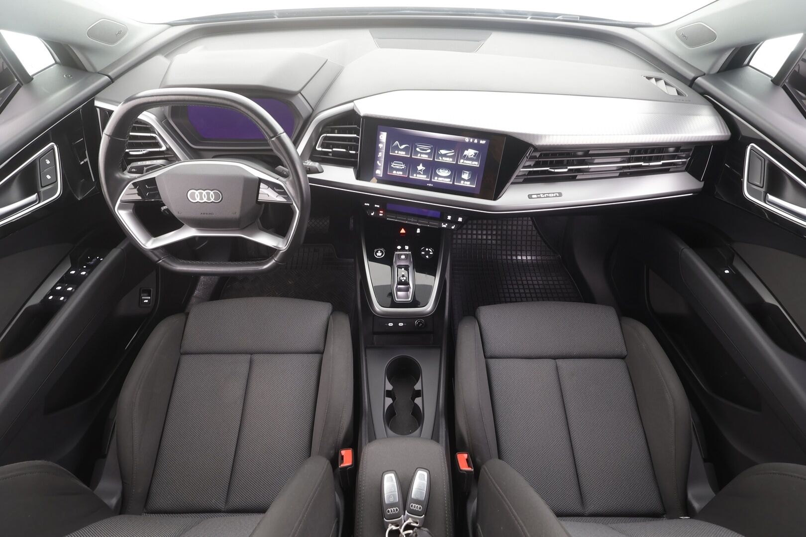 AUDI Q4 E-TRON 2022 50 e-tron quattro - | ACC | ILP | SONOS | Sporttipenkit | P.kamera | Ambient light | Sähk. takaluukku | Kaistavahti | LED | Apple & Android | 2x renkaat aluin | 