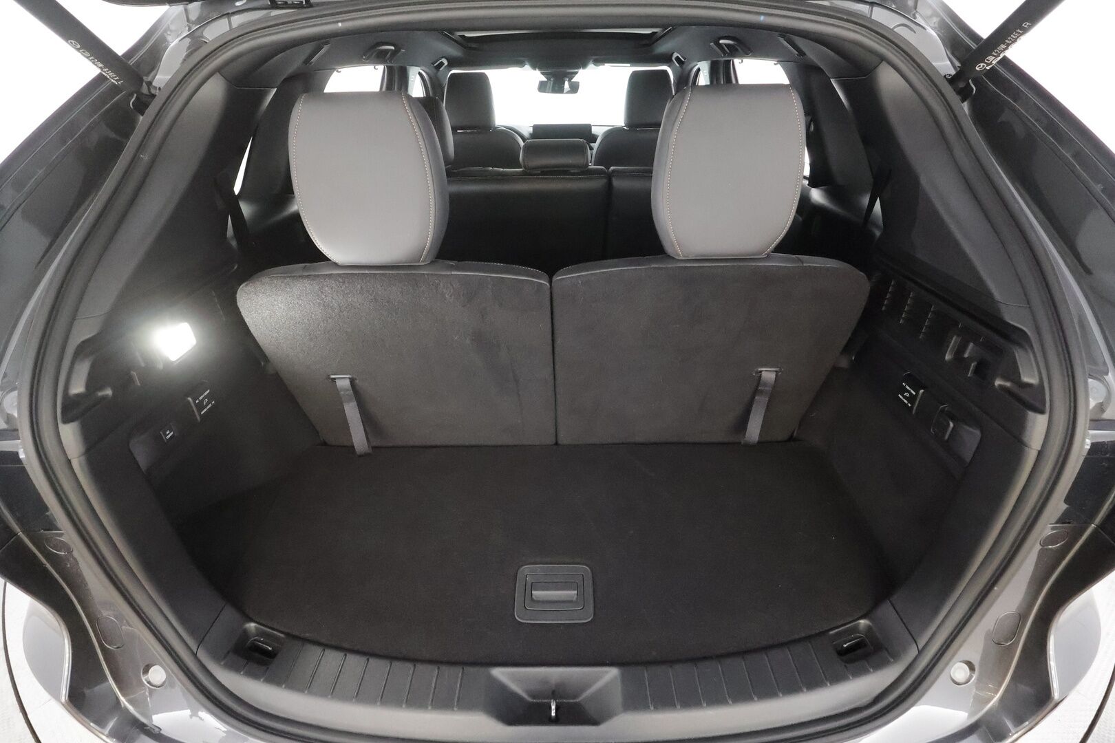 MAZDA CX-80 2024 Homura Plus 2.5 PHEV 8AT 7-paik. - ACC | Ilmastoidut sähkönahat | HUD | BOSE | Panorama | 360° | Adapt. LED | Digimittari | Keyless | Lämm. ratti | BSM | Lane Assist | Merkkihuollettu | Akku kuntotarkastettu