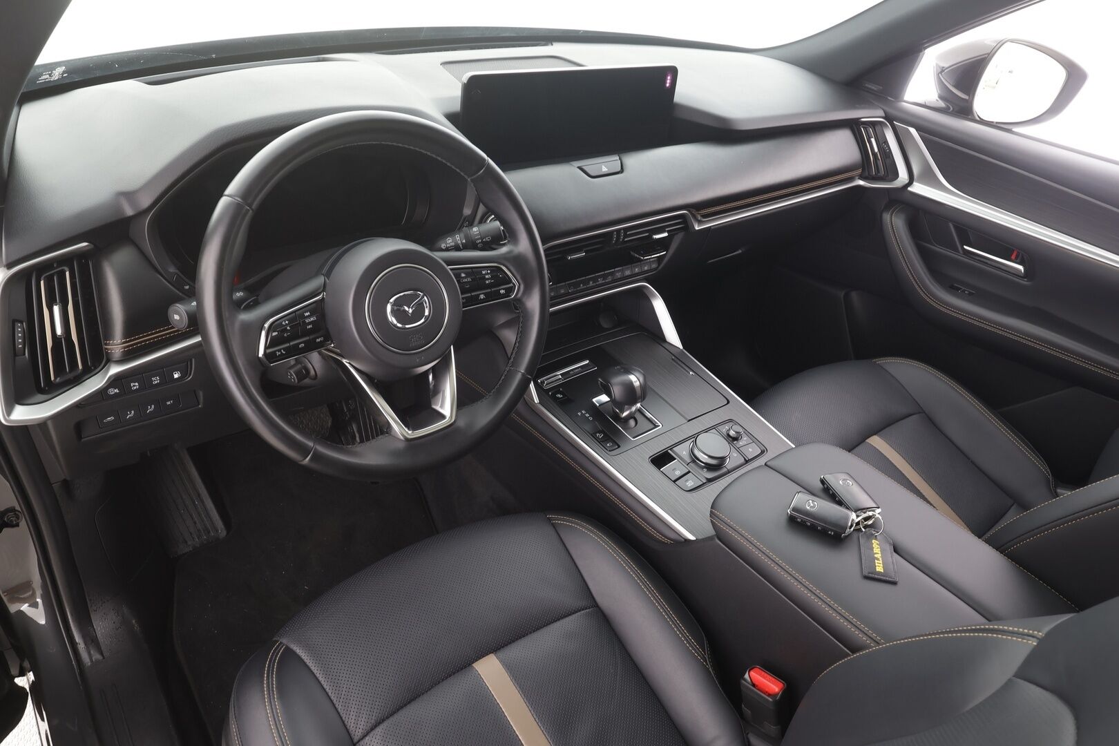 MAZDA CX-80 2024 Homura Plus 2.5 PHEV 8AT 7-paik. - ACC | Ilmastoidut sähkönahat | HUD | BOSE | Panorama | 360° | Adapt. LED | Digimittari | Keyless | Lämm. ratti | BSM | Lane Assist | Merkkihuollettu | Akku kuntotarkastettu