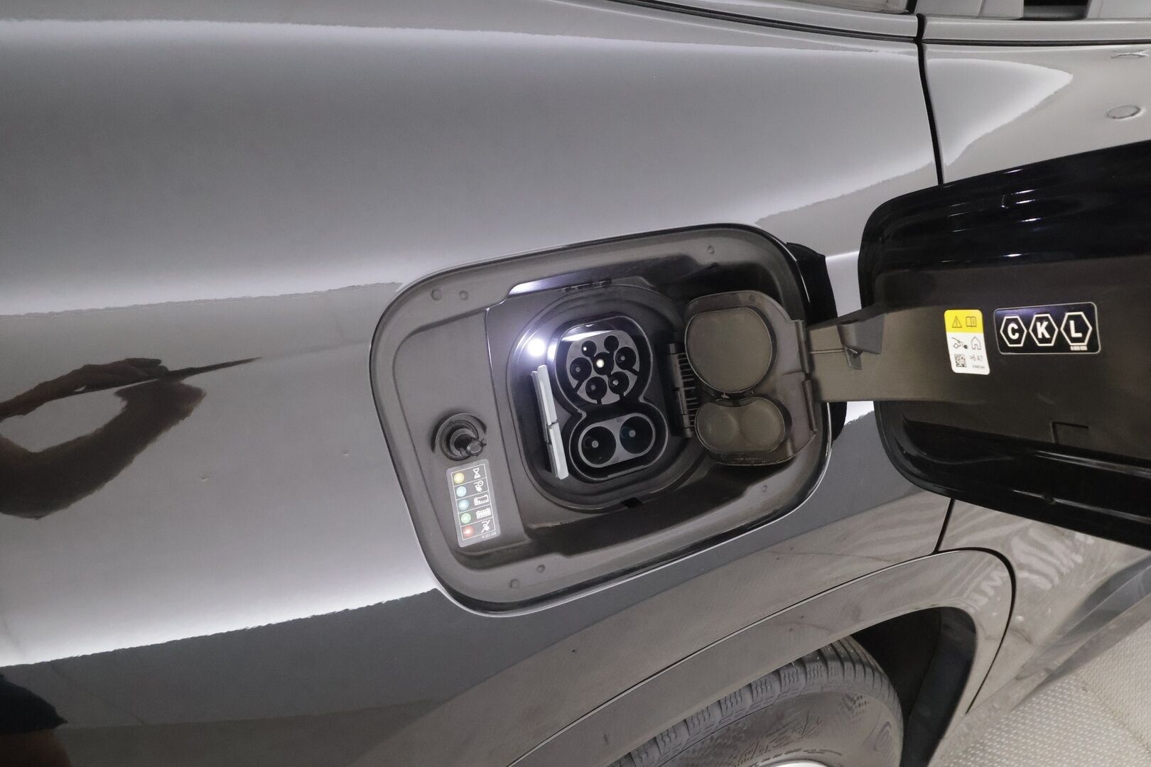 BMW iX1 2023 U11 30 xDrive Charged Plus M-Sport - | ACC | ILP | Koukku | HUD | 360° | Harman/Kardon | Hierovat sporttipenkit | Nahka-alcantara | Comfort Access | BSM | Lane Assist |