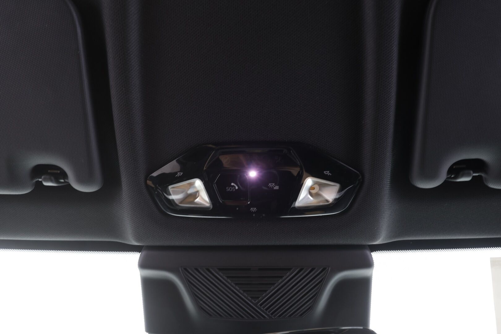 BMW iX1 2023 U11 30 xDrive Charged Plus M-Sport - | ACC | ILP | Koukku | HUD | 360° | Harman/Kardon | Hierovat sporttipenkit | Nahka-alcantara | Comfort Access | BSM | Lane Assist |