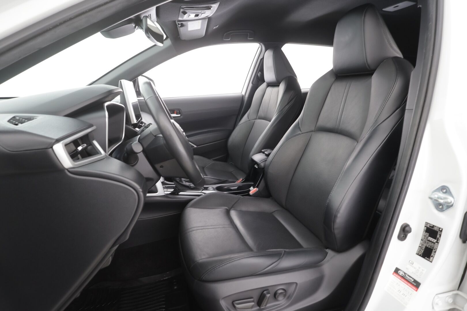 TOYOTA COROLLA CROSS 2023 2.0 Hybrid AWD-i Premium - | ACC | Koukku | Nahkasisusta | Sähköpenkki | 360° | Navi | Digimittaristo | LED | BSM | LDA | RCTA | Keyless | Lämm. ratti | 