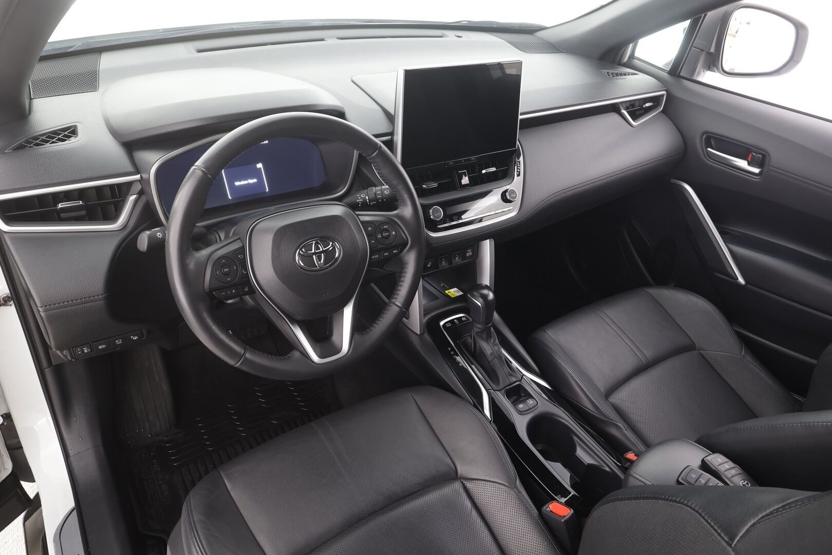 TOYOTA COROLLA CROSS 2023 2.0 Hybrid AWD-i Premium - | ACC | Koukku | Nahkasisusta | Sähköpenkki | 360° | Navi | Digimittaristo | LED | BSM | LDA | RCTA | Keyless | Lämm. ratti | 
