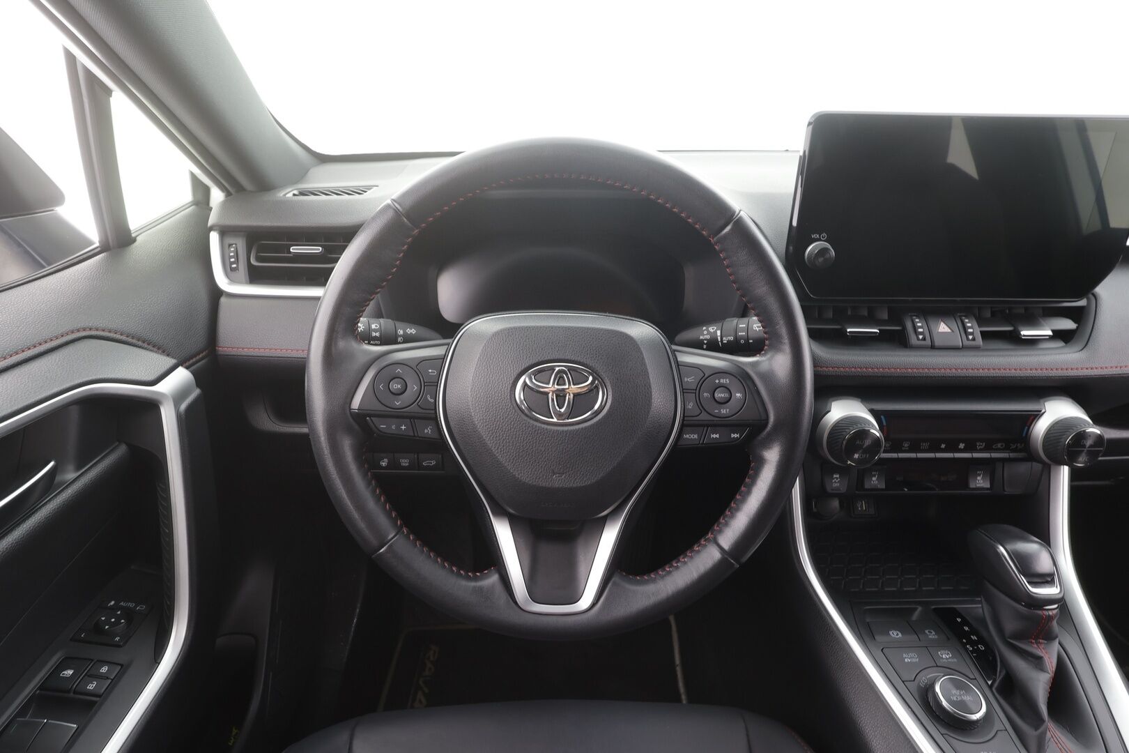 TOYOTA RAV4 PLUG-IN 2023 Hybrid 2,5 AWD-i Style - Facelift | ACC | Peruutuskamera | Lämpölasi | Puolinahkasisusta | Adapt.LED | BLIS | Digimittari | Apple&Android | Huippuvarusteet!