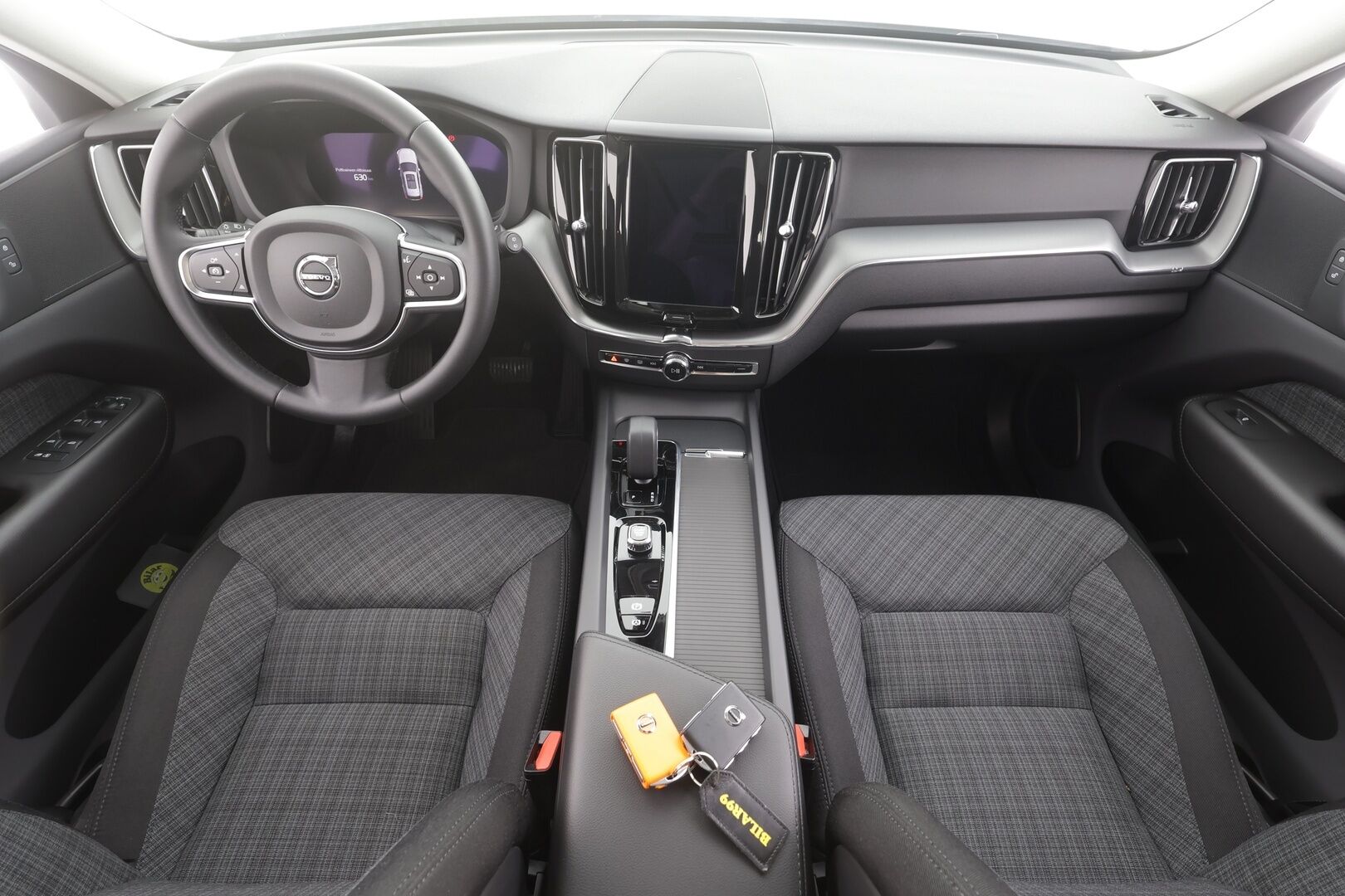 Volvo XC60 2023 T6 Recharge Long Range AWD Bright Core - | ACC | Webasto | Full-LED | Panorama | High Performance audio | Osasähköt | Keyless | P.Kamera | Apple&Android | Merkkihuollettu | Kahdet Renkaat |