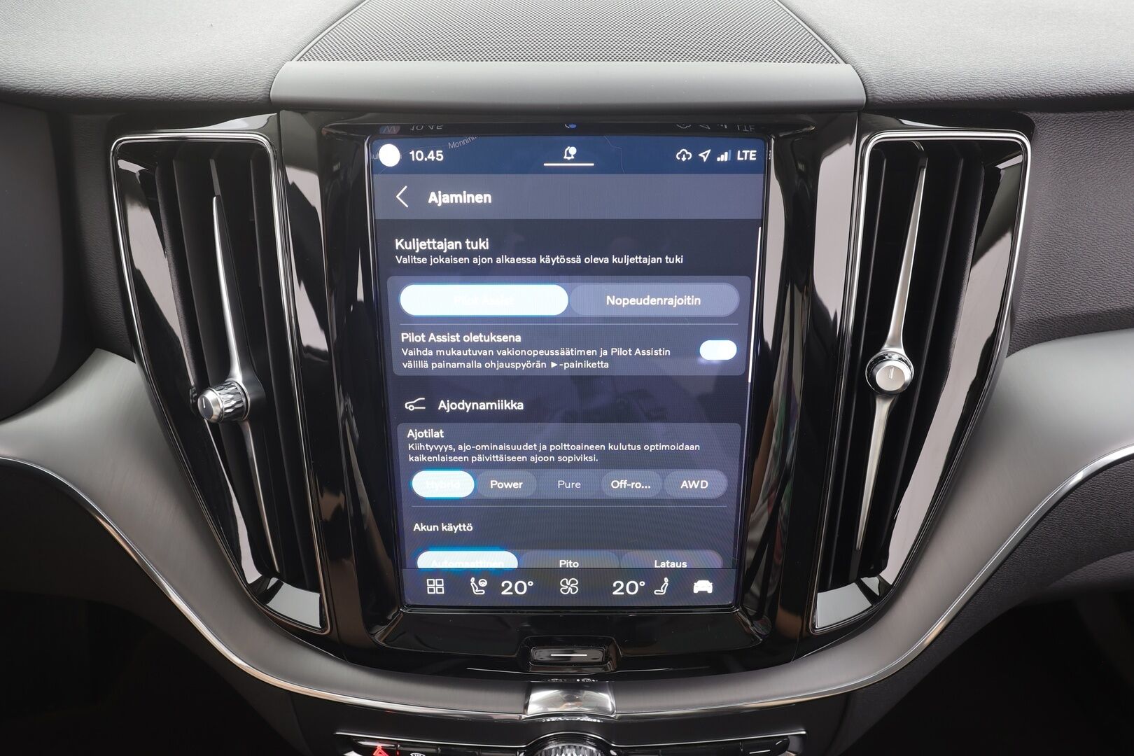 Volvo XC60 2023 T6 Recharge Long Range AWD Bright Core - | ACC | Webasto | Full-LED | Panorama | High Performance audio | Osasähköt | Keyless | P.Kamera | Apple&Android | Merkkihuollettu | Kahdet Renkaat |