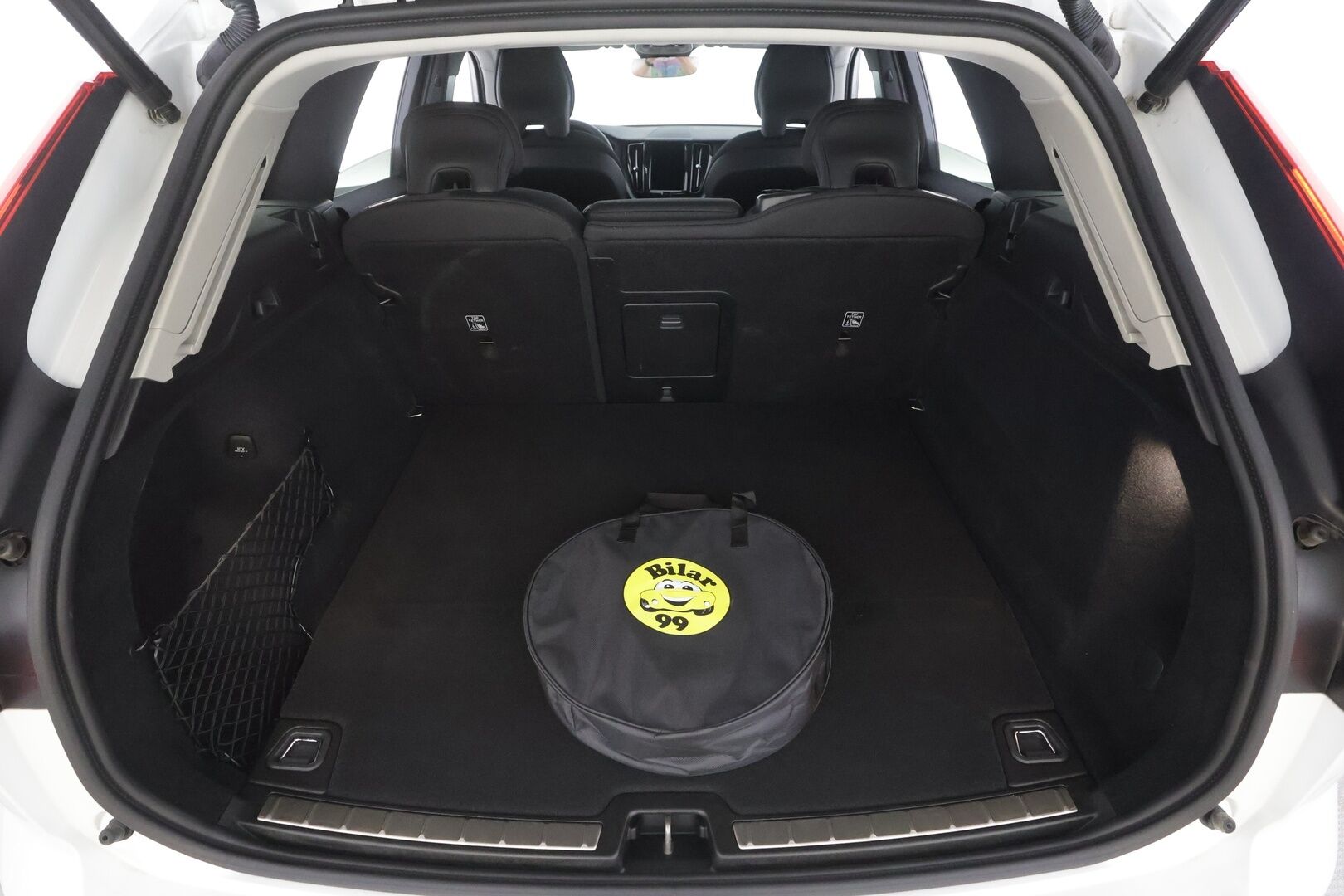 Volvo XC60 2023 T6 Recharge Long Range AWD Bright Core - | ACC | Webasto | Full-LED | Panorama | High Performance audio | Osasähköt | Keyless | P.Kamera | Apple&Android | Merkkihuollettu | Kahdet Renkaat |