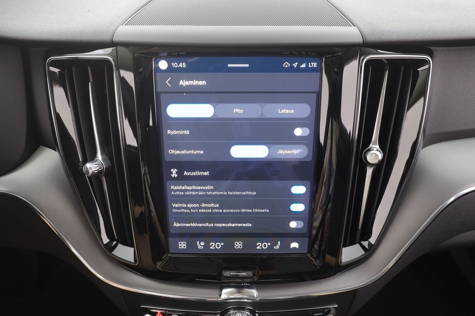Volvo XC60 2023 T6 Recharge Long Range AWD Bright Core - | ACC | Webasto | Full-LED | Panorama | High Performance audio | Osasähköt | Keyless | P.Kamera | Apple&Android | Merkkihuollettu | Kahdet Renkaat |