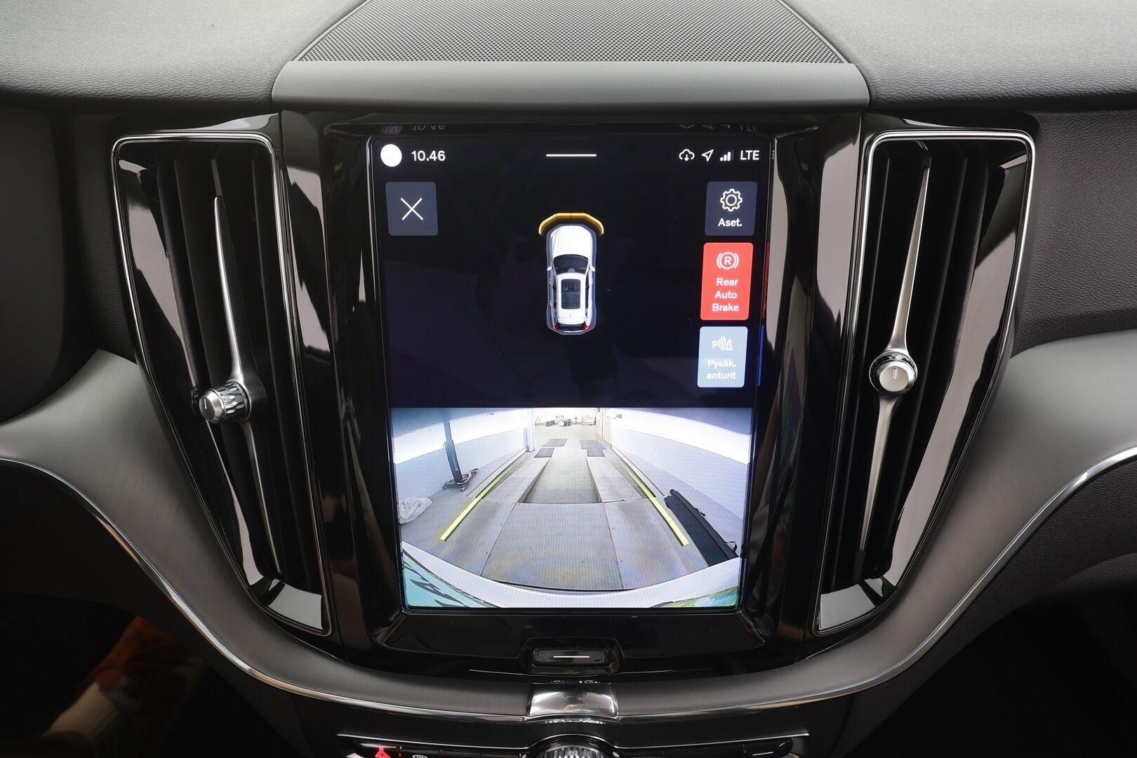 Volvo XC60 2023 T6 Recharge Long Range AWD Bright Core - | ACC | Webasto | Full-LED | Panorama | High Performance audio | Osasähköt | Keyless | P.Kamera | Apple&Android | Merkkihuollettu | Kahdet Renkaat |