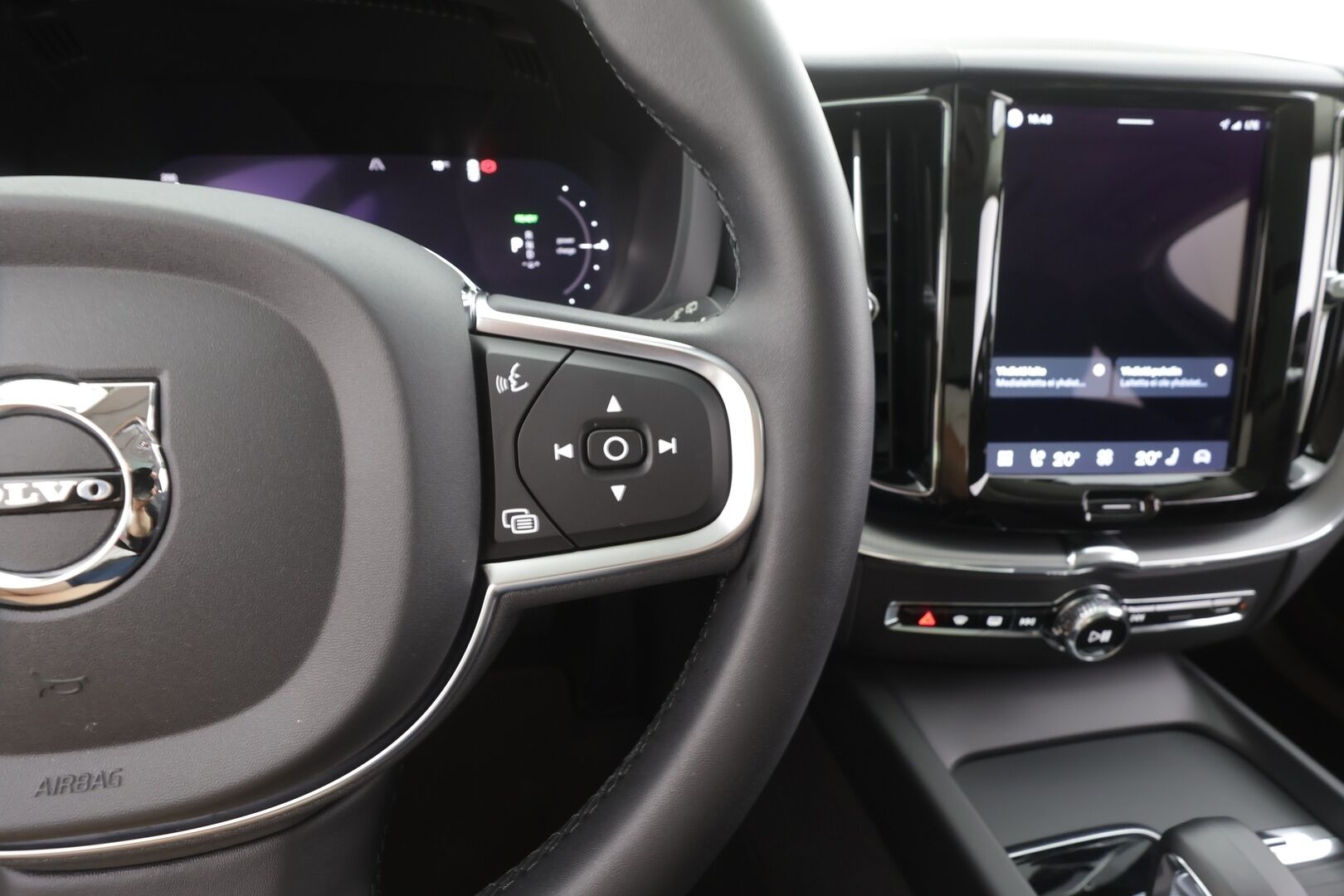 Volvo XC60 2023 T6 Recharge Long Range AWD Bright Core - | ACC | Webasto | Full-LED | Panorama | High Performance audio | Osasähköt | Keyless | P.Kamera | Apple&Android | Merkkihuollettu | Kahdet Renkaat |