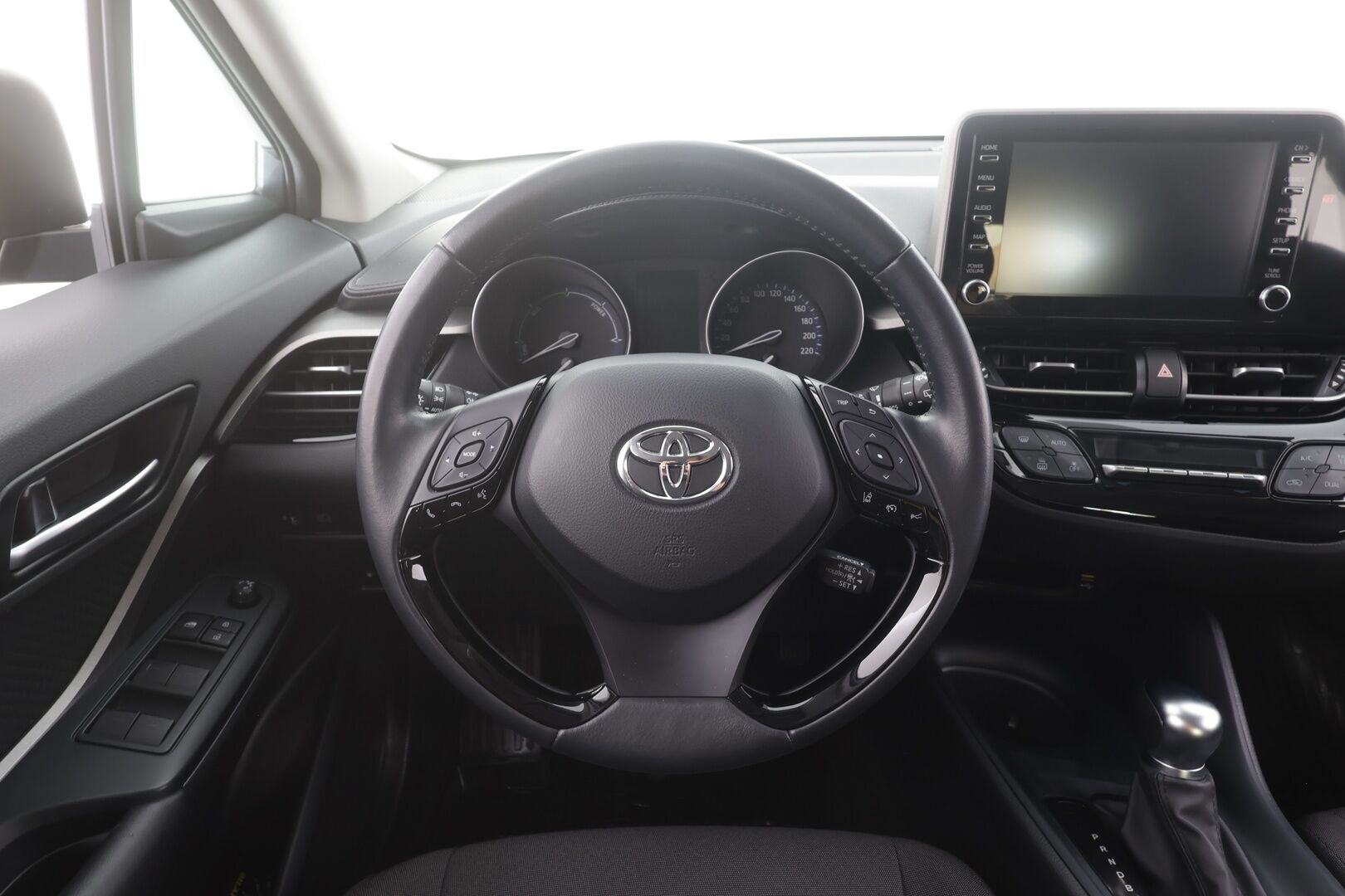 Toyota C-HR 2023 1,8 Hybrid Active - | ACC | LED | P.kamera ja tutkat | Lane Assist | Apple & Android | BT | Aut. pitkät | Penkinlämmittimet | RSA | PCS | Merkkihuollot | ALV |