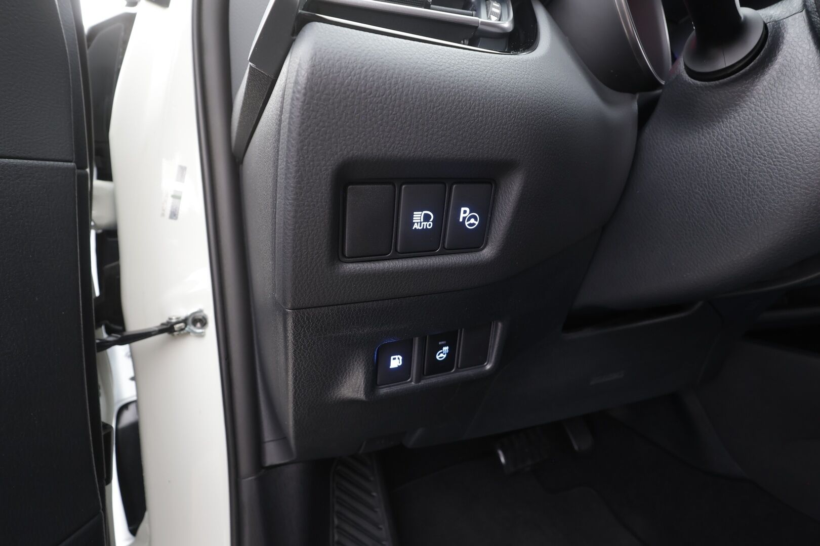 Toyota C-HR 2022 1,8 Hybrid GR Sport - | ACC | LED | P.Kamera | Sähköpenkki | Navi | Ratinlämmitys | Puolinahat | Apple&Android | 