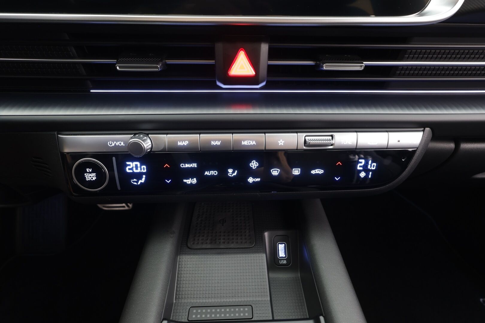 Hyundai IONIQ 6 2024 77 kWh 325 hv AWD Ultimate - | ACC | ILP | HUD | 360° | Bose | Ilm. sähkönahat | Matrix | Kamerapeilit | HDA | BSM | Ambient light | Sähk. takaluukku | Keyless | Lämm. ratti |