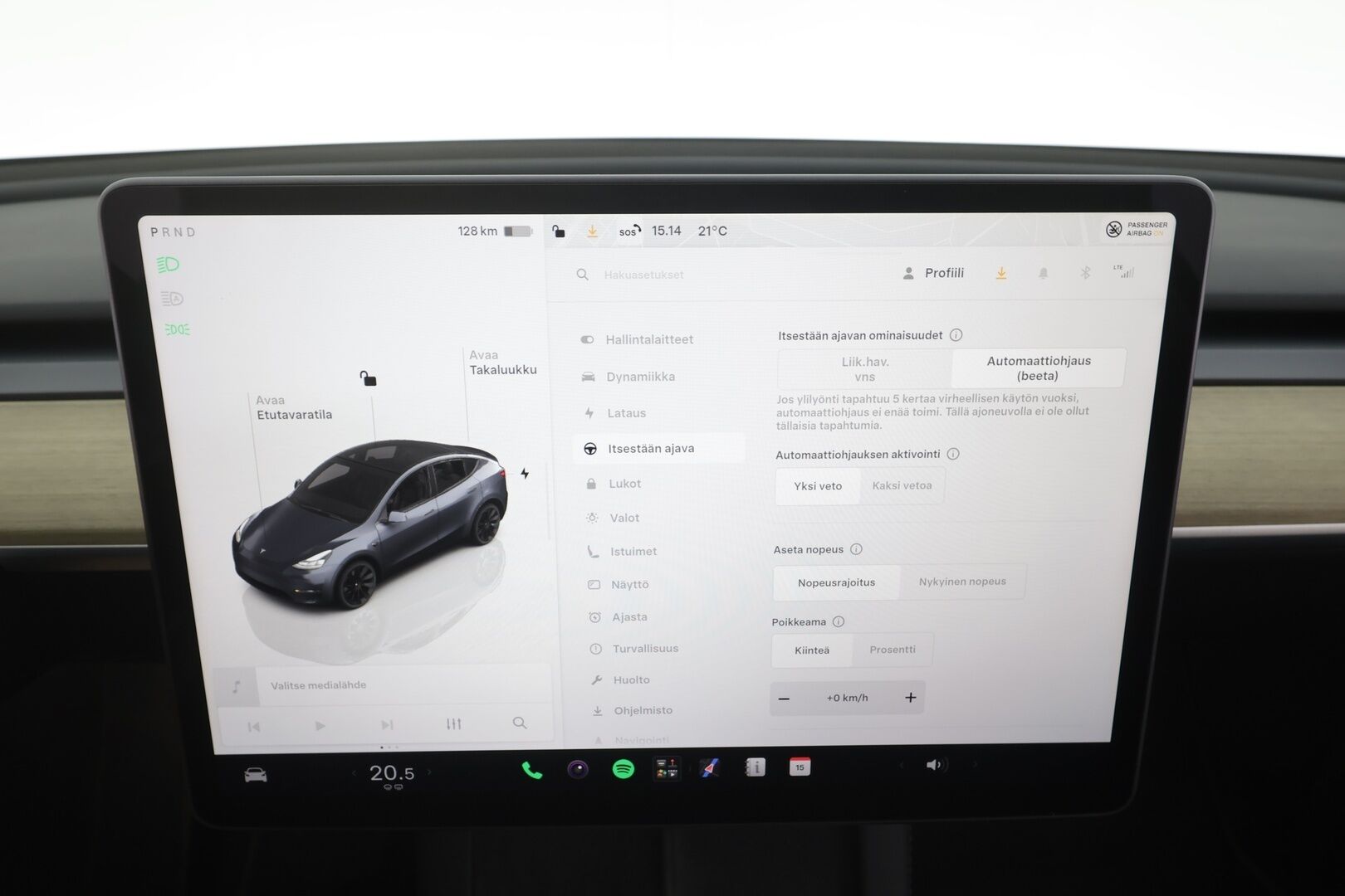 TESLA MODEL Y 2023 RWD - | ACC | ILP | Koukku | Turbine | Ryzen | Premium Audio | Matrix | Lasikatto | Muistipenkki | Sähkönahat | 2x renkaat aluin | ALV | 