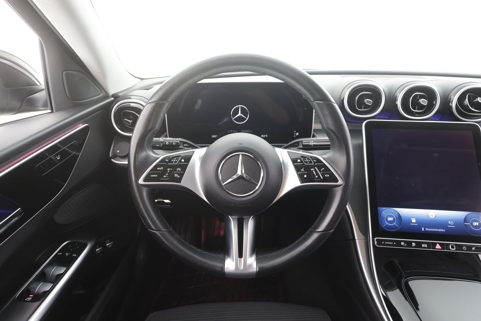 MERCEDES-BENZ C 2023 300e T a 9G-Tronic Avantgarde - | Distronic Pro | Koukku | Burmester | P.Kamera | Sähköpenkit | LED High Performance | Apple&Android | Kahdet Renkaat | Koti&Kauppalaturi |