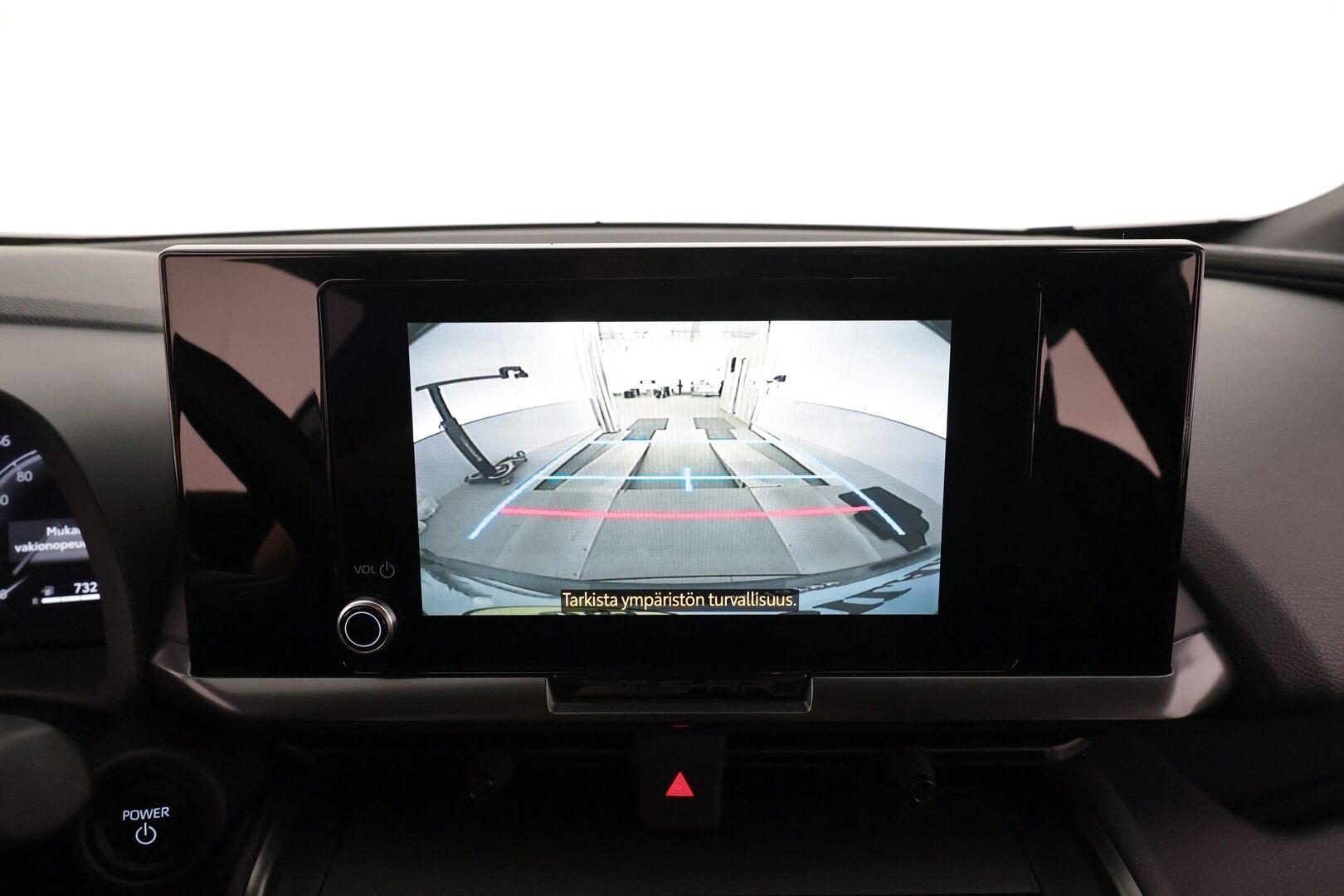 TOYOTA C-HR 2025 2,0 Plug-in Hybrid Edition - ACC | Kamera | LED | Ratinlämmitys | Keyless | Apple&Android | Kahdet renkaat alumiinivantein