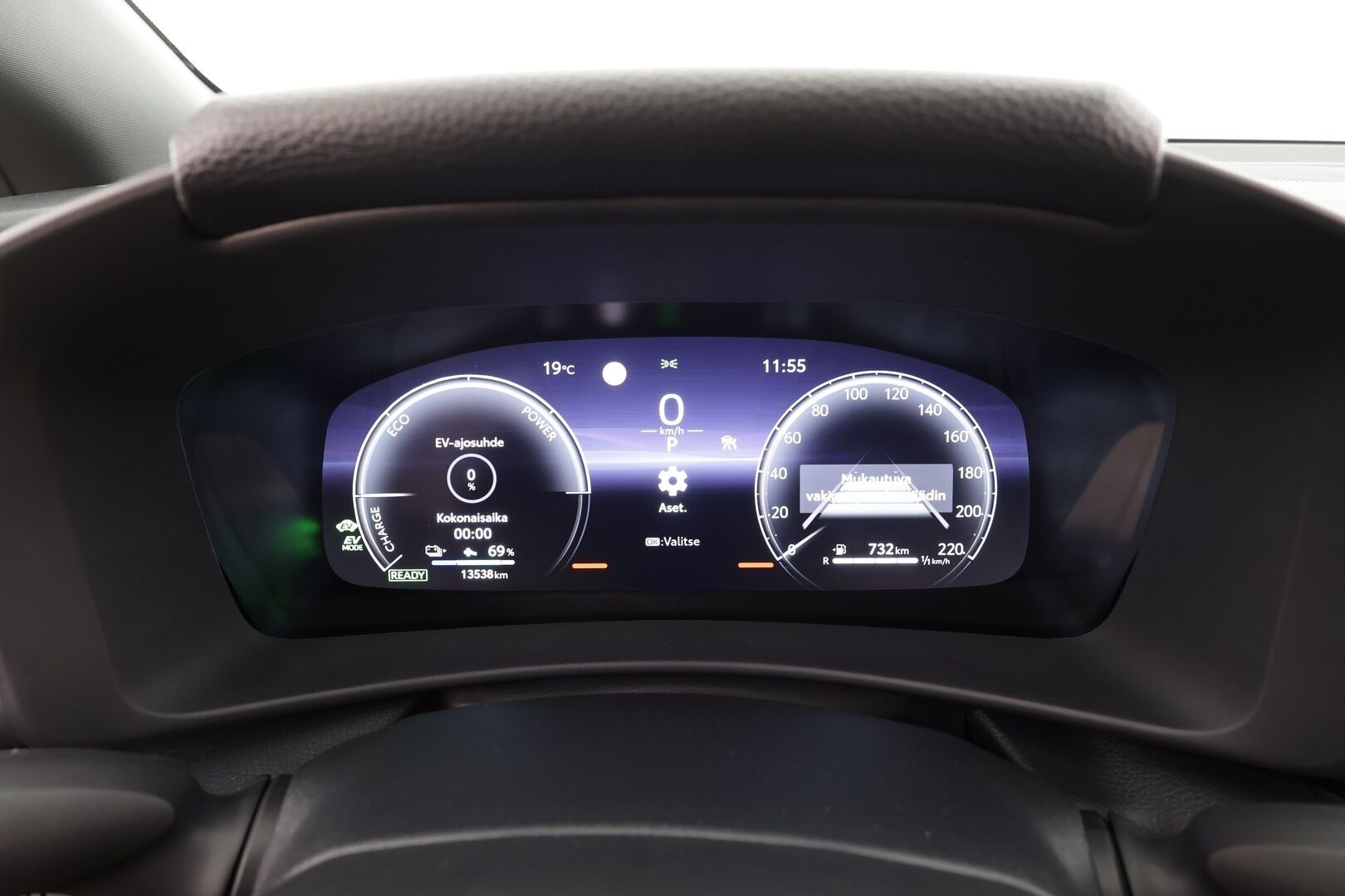 TOYOTA C-HR 2025 2,0 Plug-in Hybrid Edition - ACC | Kamera | LED | Ratinlämmitys | Keyless | Apple&Android | Kahdet renkaat alumiinivantein