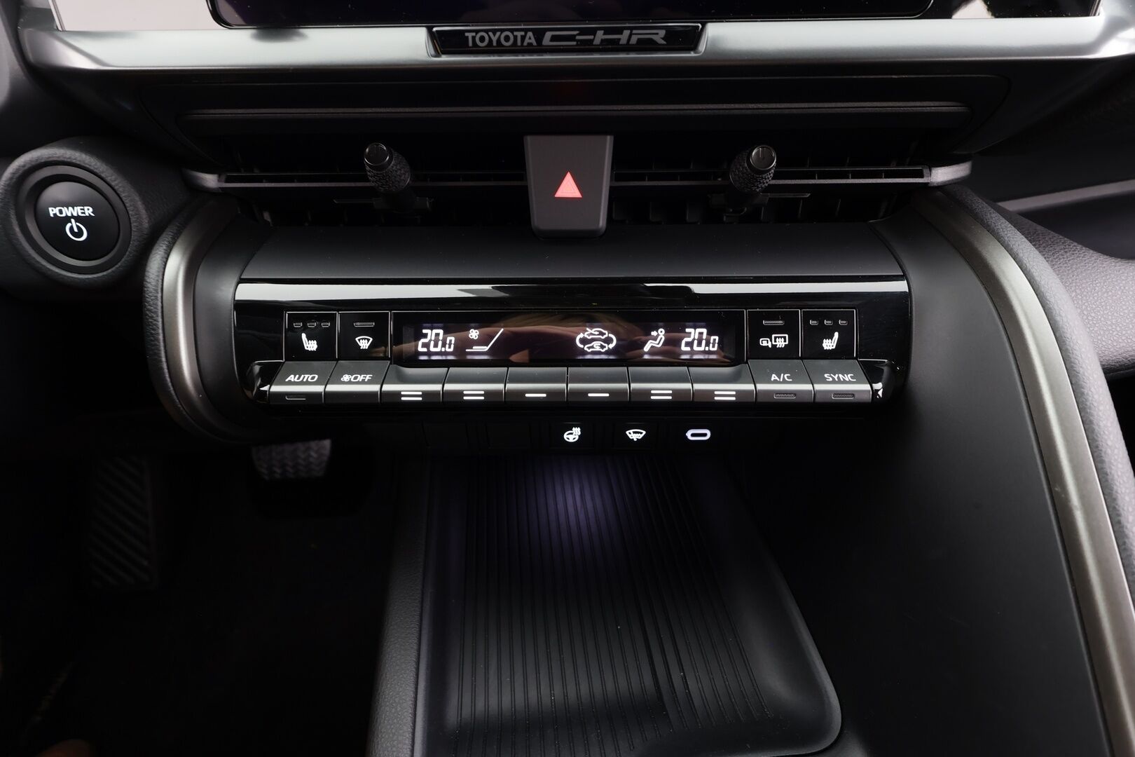 TOYOTA C-HR 2025 2,0 Plug-in Hybrid Edition - | ACC | ILP | P.kamera | Digimittaristo | Keyless | LED | BSM | RCTA | LDA | PDA | Lämm. ratti | Apple & Android | 2x renkaat aluin | ALV |