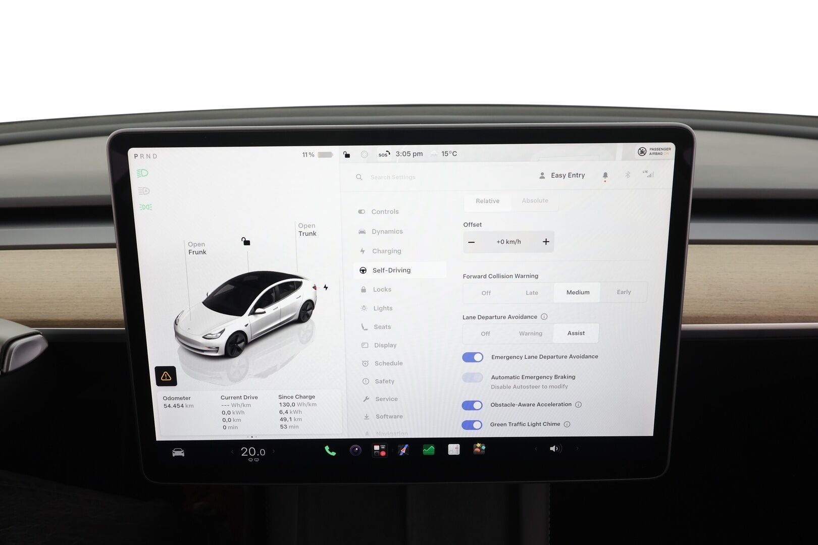 Tesla Model 3 2023 RWD - | ACC | ILP | Ryzen | Lasikatto | Matrix | Muistipenkki | Nahkasisusta | P.kamera | Autosteer | Sähk. takakontti | Lämm. ratti | 2x renkaat aluin |
