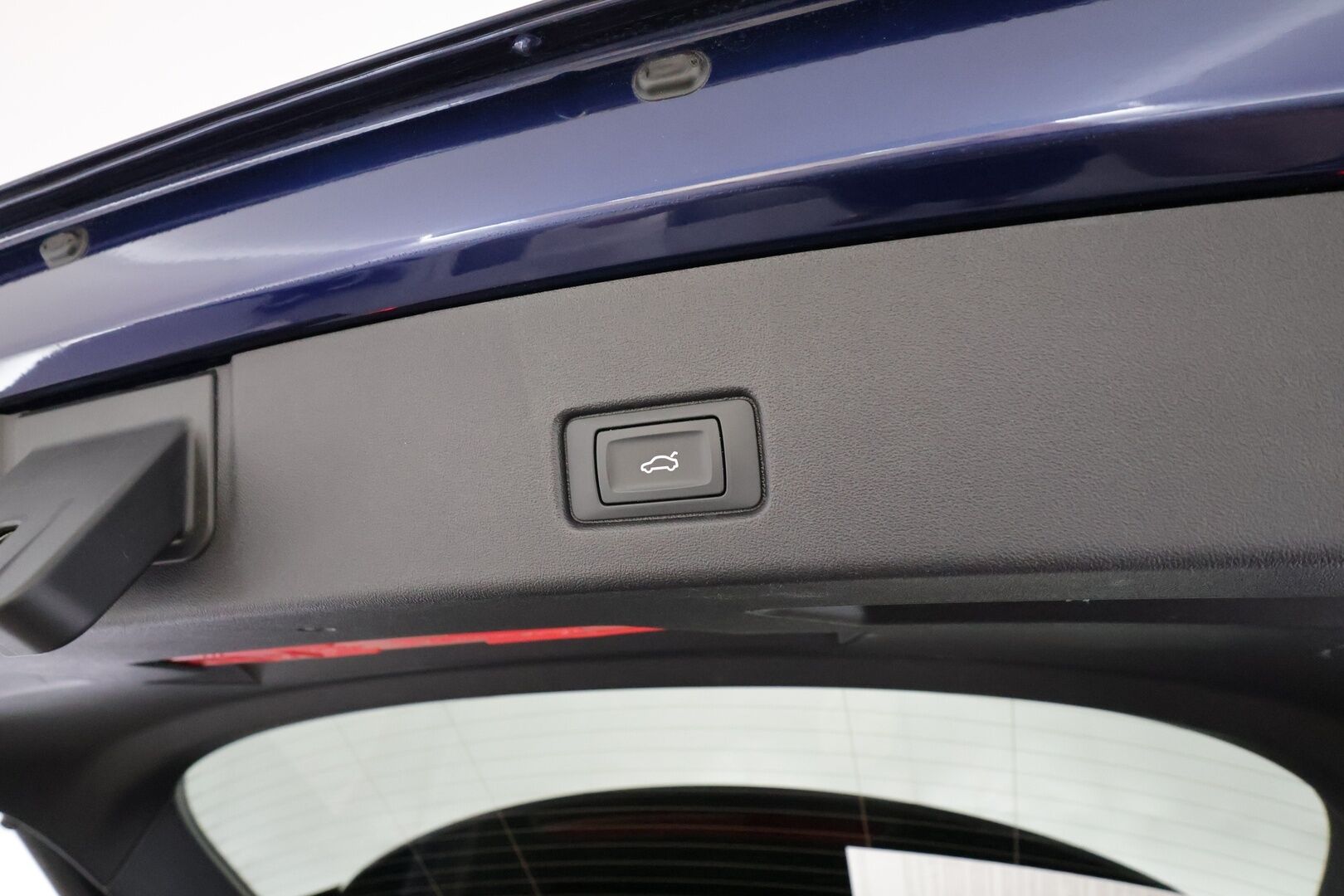 AUDI Q4 E-TRON 2023 45 e-tron quattro - | ACC | ILP | Sporttipenkit | Digimittaristo | P.kamera ja tutkat | Kaistavahti | Pre Sense | Apple & Android | LED | 2x renkaat aluin | ALV |