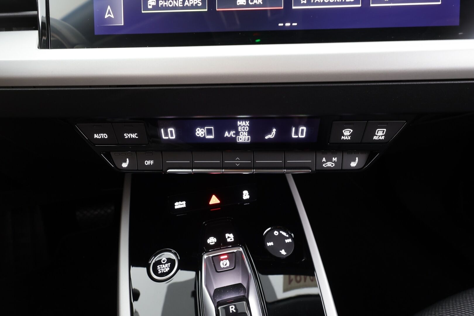 AUDI Q4 E-TRON 2023 45 e-tron quattro - | ACC | ILP | Sporttipenkit | Digimittaristo | P.kamera ja tutkat | Kaistavahti | Pre Sense | Apple & Android | LED | 2x renkaat aluin | ALV |