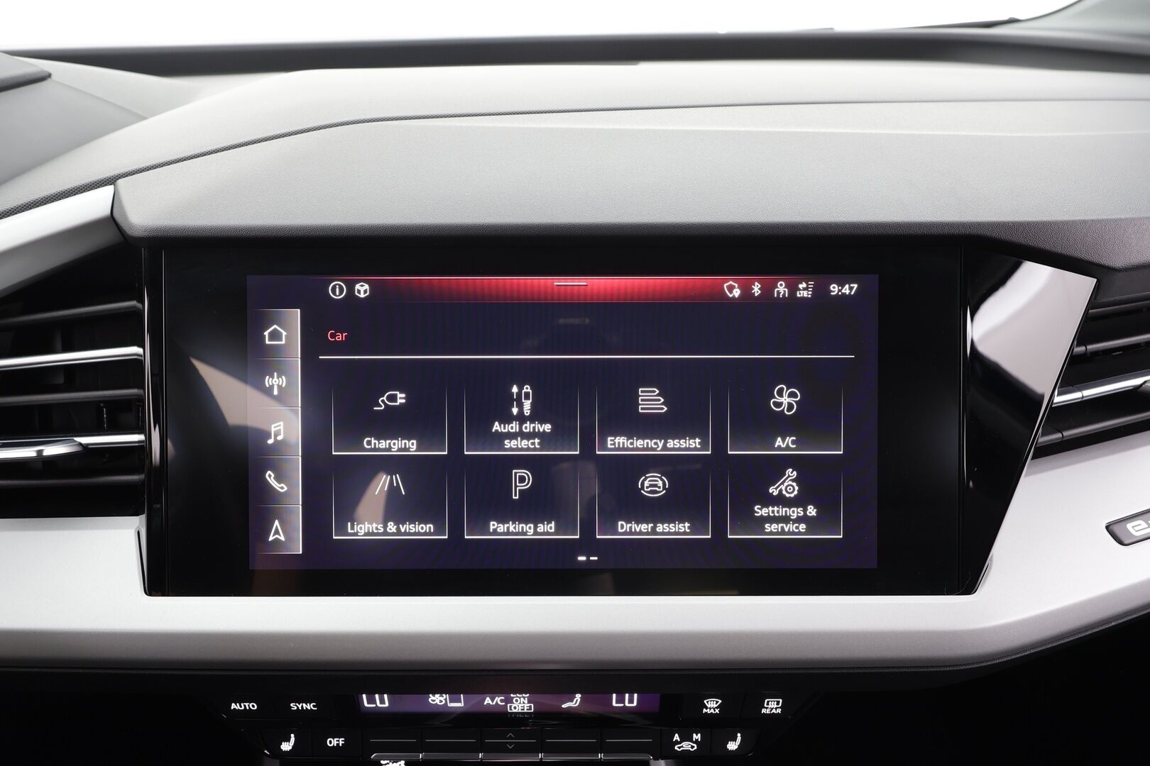 AUDI Q4 E-TRON 2023 45 e-tron quattro - | ACC | ILP | Sporttipenkit | Digimittaristo | P.kamera ja tutkat | Kaistavahti | Pre Sense | Apple & Android | LED | 2x renkaat aluin | ALV |