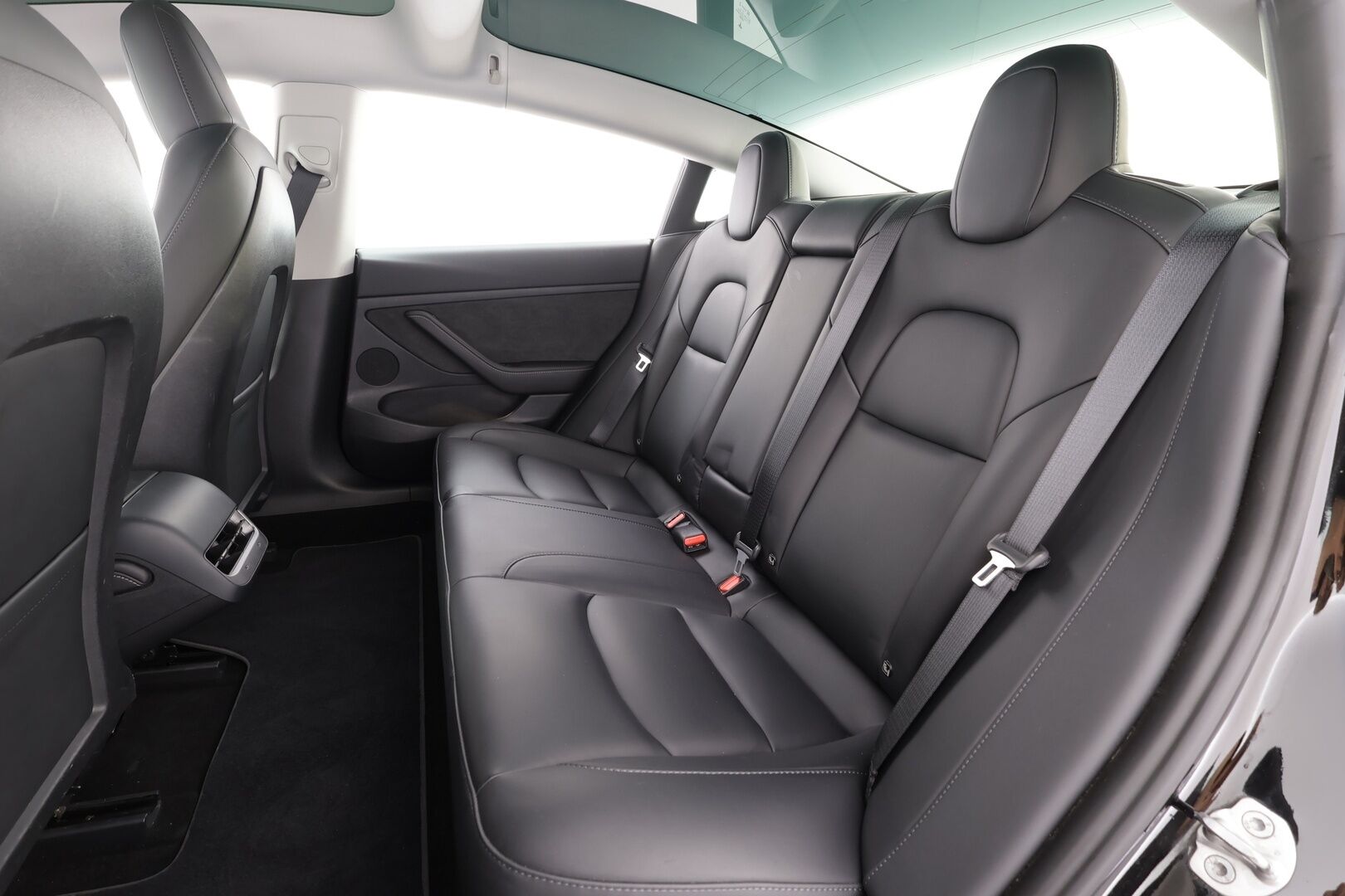 TESLA MODEL 3 2023 Performance Dual Motor - | ACC | ILP | FSD | Matrix | Lasikatto | Premium Audio | Muistipenkki | Sähkönahat | P.kamera | Sähk. takaluukku | 2x tesla alut | ALV |