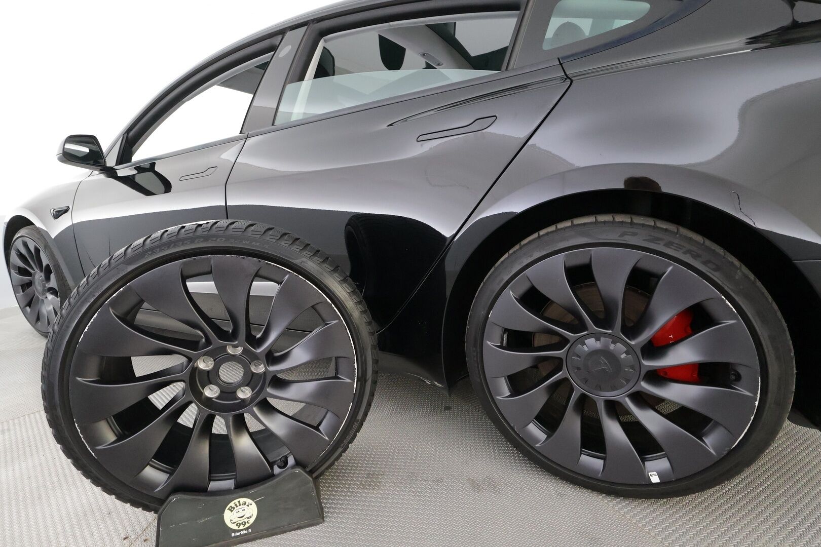 TESLA MODEL 3 2023 Performance Dual Motor - | ACC | ILP | FSD | Matrix | Lasikatto | Premium Audio | Muistipenkki | Sähkönahat | P.kamera | Sähk. takaluukku | 2x tesla alut | ALV |