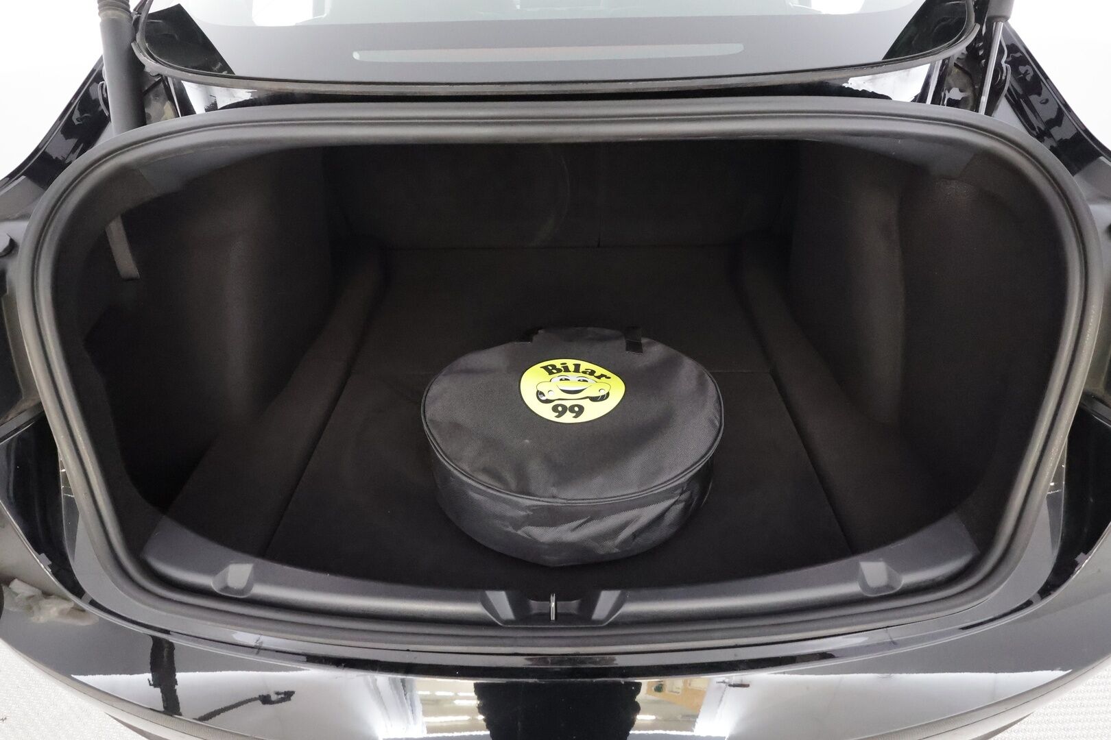 TESLA MODEL 3 2023 Performance Dual Motor - | ACC | ILP | FSD | Matrix | Lasikatto | Premium Audio | Muistipenkki | Sähkönahat | P.kamera | Sähk. takaluukku | 2x tesla alut | ALV |