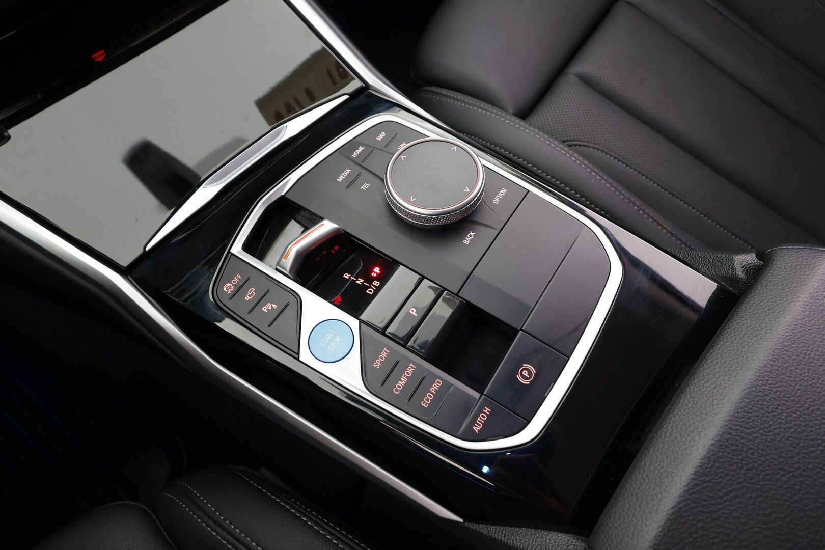 BMW I4 2024 eDrive40 - | ACC | Lisälämmitin | Koukku | Widescreen | HIFI | 360-Kamera | LED | Sporttipenkit | Navi | Apple&Android | Kahdet Renkaat | Merkkihuollettu |