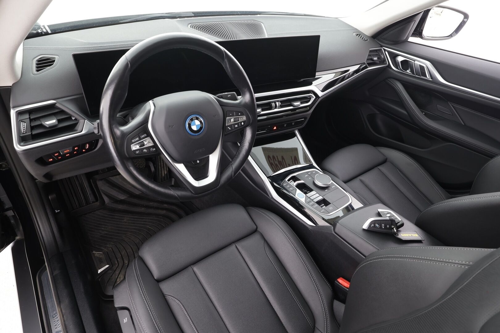 BMW I4 2024 eDrive40 - | ACC | Lisälämmitin | Koukku | Widescreen | HIFI | 360-Kamera | LED | Sporttipenkit | Navi | Apple&Android | Kahdet Renkaat | Merkkihuollettu |