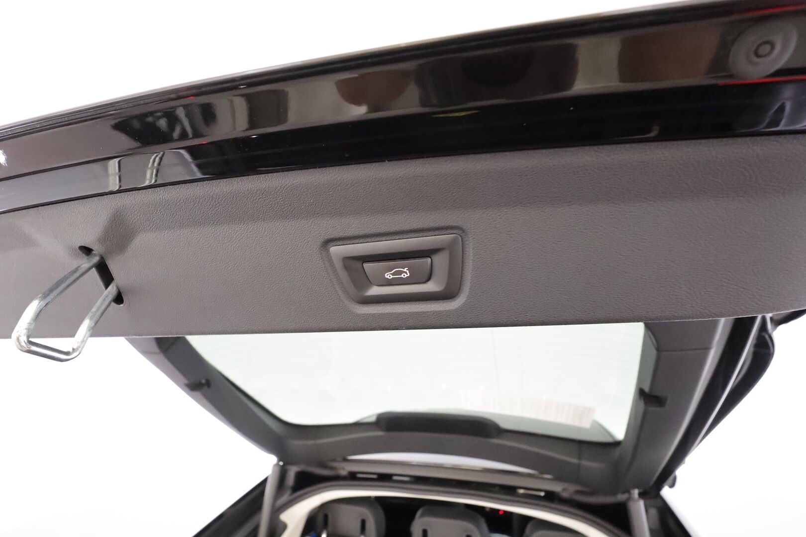 BMW I4 2024 eDrive40 - | ACC | Lisälämmitin | Koukku | Widescreen | HIFI | 360-Kamera | LED | Sporttipenkit | Navi | Apple&Android | Kahdet Renkaat | Merkkihuollettu |