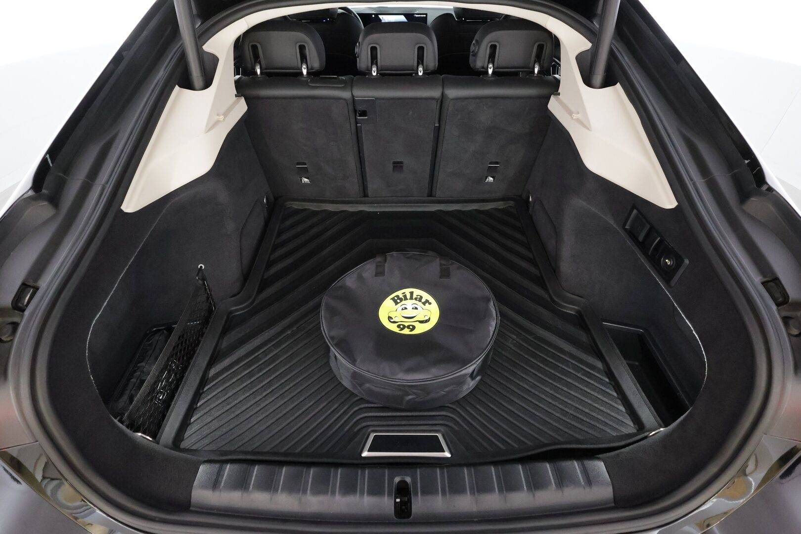 BMW I4 2024 eDrive40 - | ACC | Lisälämmitin | Koukku | Widescreen | HIFI | 360-Kamera | LED | Sporttipenkit | Navi | Apple&Android | Kahdet Renkaat | Merkkihuollettu |