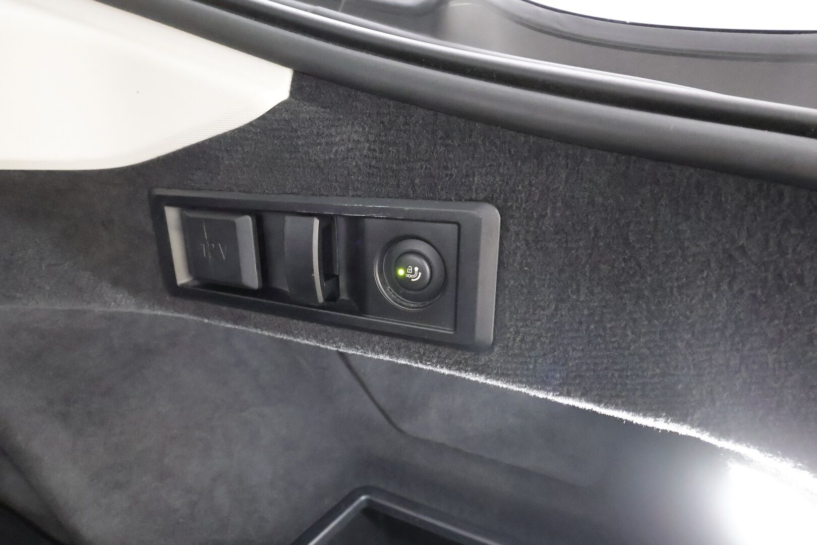 BMW I4 2024 eDrive40 - | ACC | Lisälämmitin | Koukku | Widescreen | HIFI | 360-Kamera | LED | Sporttipenkit | Navi | Apple&Android | Kahdet Renkaat | Merkkihuollettu |