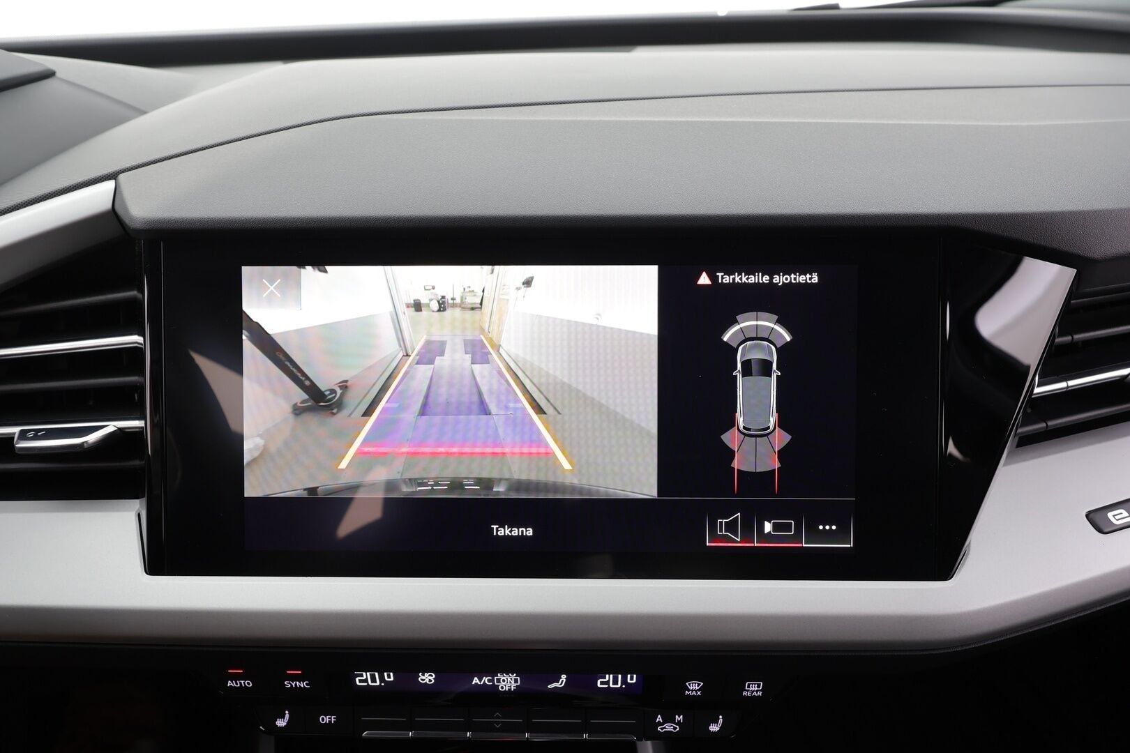 AUDI Q4 E-TRON 2023 50 e-tron quattro - | ACC | ILP | Koukku | Matrix-LED | P.Kamera | Sporttipenkit | Ratinlämmitys | Apple&Android | Kahdet Renkaat |