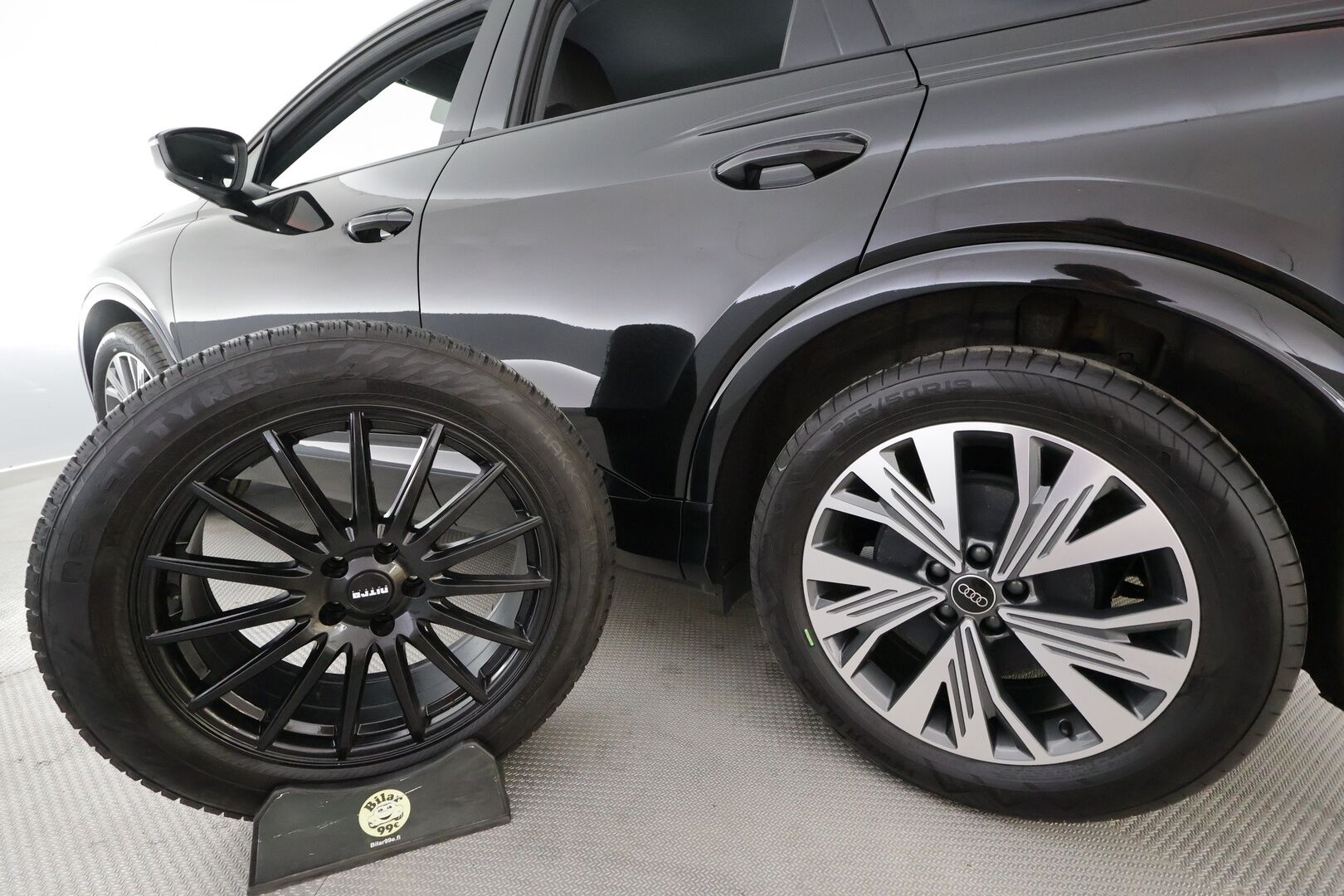 AUDI Q4 E-TRON 2023 50 e-tron quattro - | ACC | ILP | Koukku | Matrix-LED | P.Kamera | Sporttipenkit | Ratinlämmitys | Apple&Android | Kahdet Renkaat |