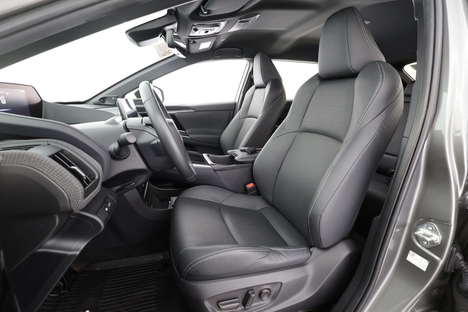TOYOTA BZ4X 2022 Premium AWD - | ACC | ILP | Ilmastoidut nahat | Muistipenkki | JBL | 360° | AHS-LED | Lane Assist | PDA | BSM | Sähk. takaluukku | Keyless | Lämm. ratti | ALV | 