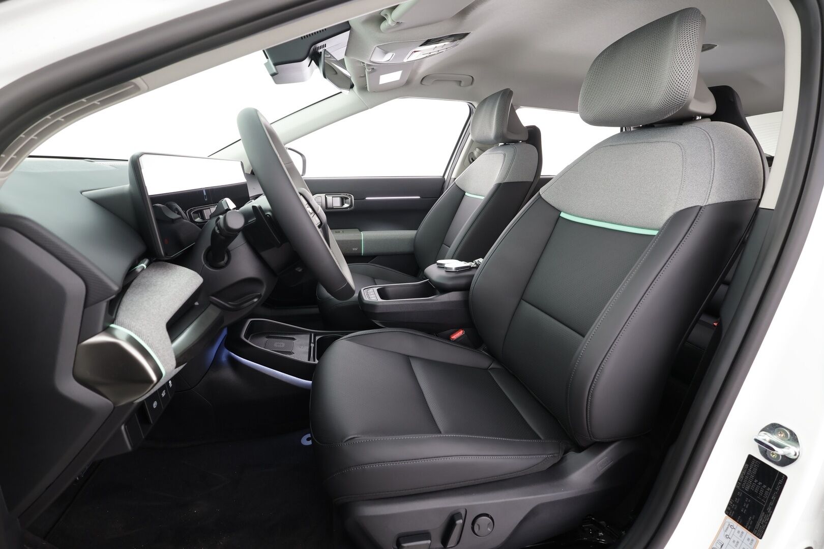 KIA EV4 2026 Fastback Business Plus Long Range - | ACC | ILP | Puolinahat | Matrix-LED | Sähköpenkki | P.kamera | Keyless | HDA | BSM | Ambient Light | Apple & Android | Tehdastakuu! |