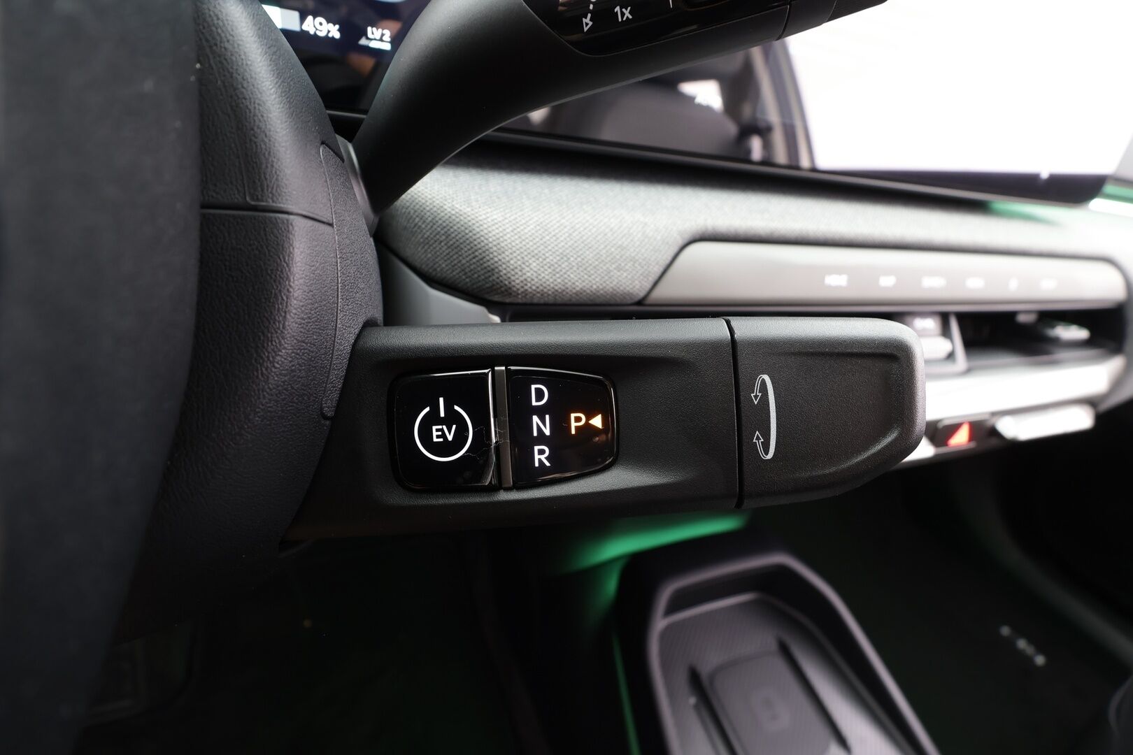 KIA EV4 2026 Earth FWD 81,4kWh 204hv 5D - | ACC | ILP | Puolinahat | Matrix-LED | Sähköpenkki | P.kamera | Keyless | HDA | BSM | Ambient Light | Apple & Android | Tehdastakuu! |