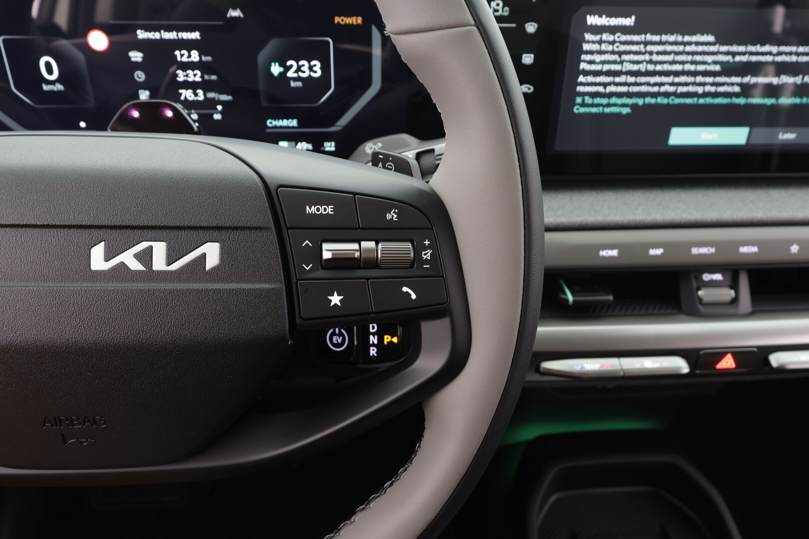 KIA EV4 2026 Earth FWD 81,4kWh 204hv 5D - | ACC | ILP | Puolinahat | Matrix-LED | Sähköpenkki | P.kamera | Keyless | HDA | BSM | Ambient Light | Apple & Android | Tehdastakuu! |