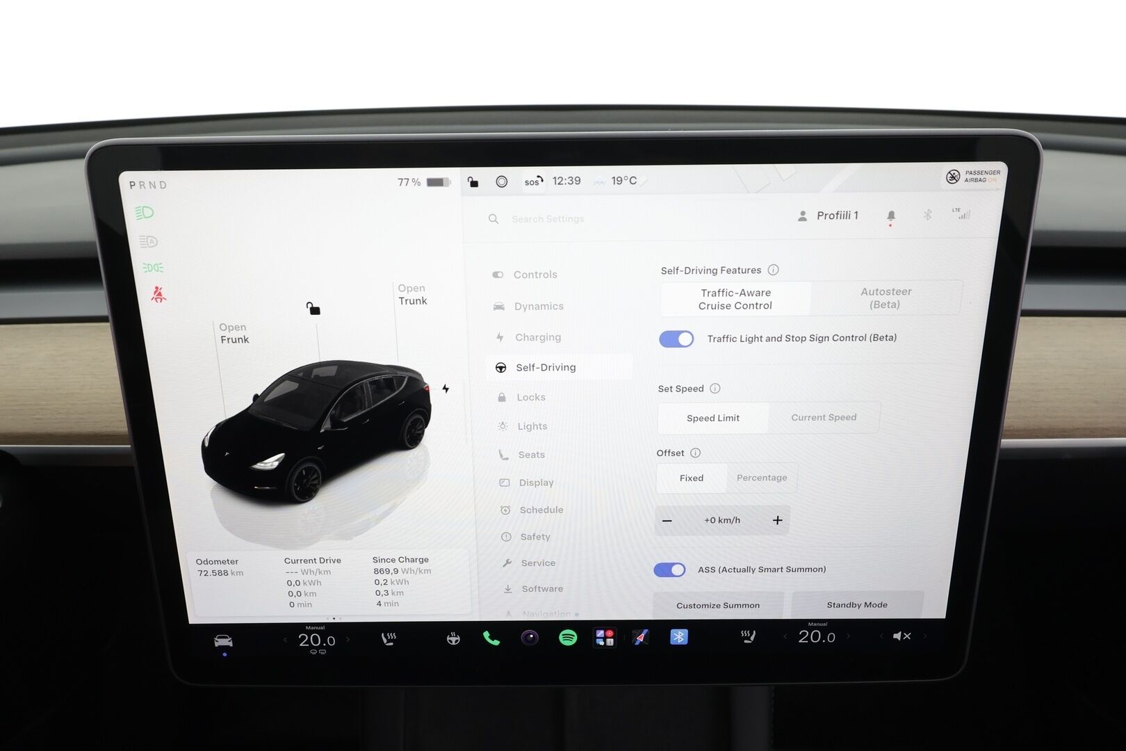 Tesla Model Y 2023 Performance - | ACC | ILP | Koukku | Ryzen | Premium Audio | Lasikatto | Matrix | Sähkönahat | Muistipenkki | Autosteer | Lämm. ratti | Lämm. takapenkit |