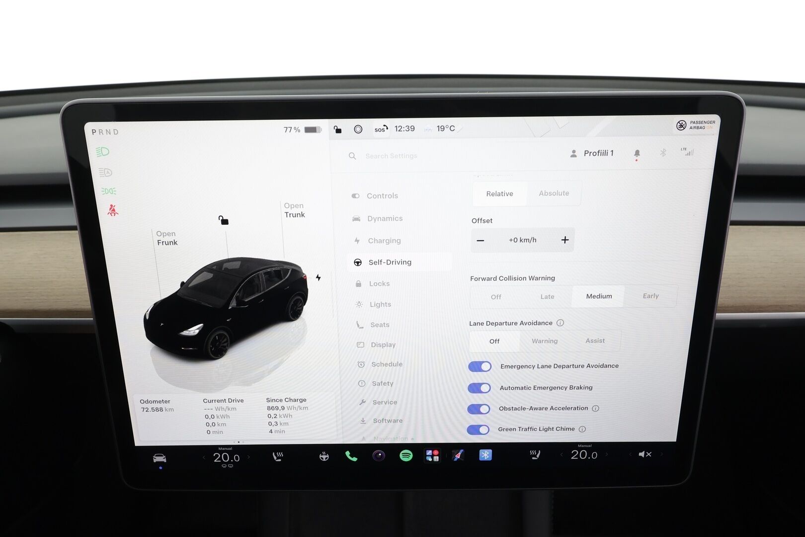 Tesla Model Y 2023 Performance - | ACC | ILP | Koukku | Ryzen | Premium Audio | Lasikatto | Matrix | Sähkönahat | Muistipenkki | Autosteer | Lämm. ratti | Lämm. takapenkit |
