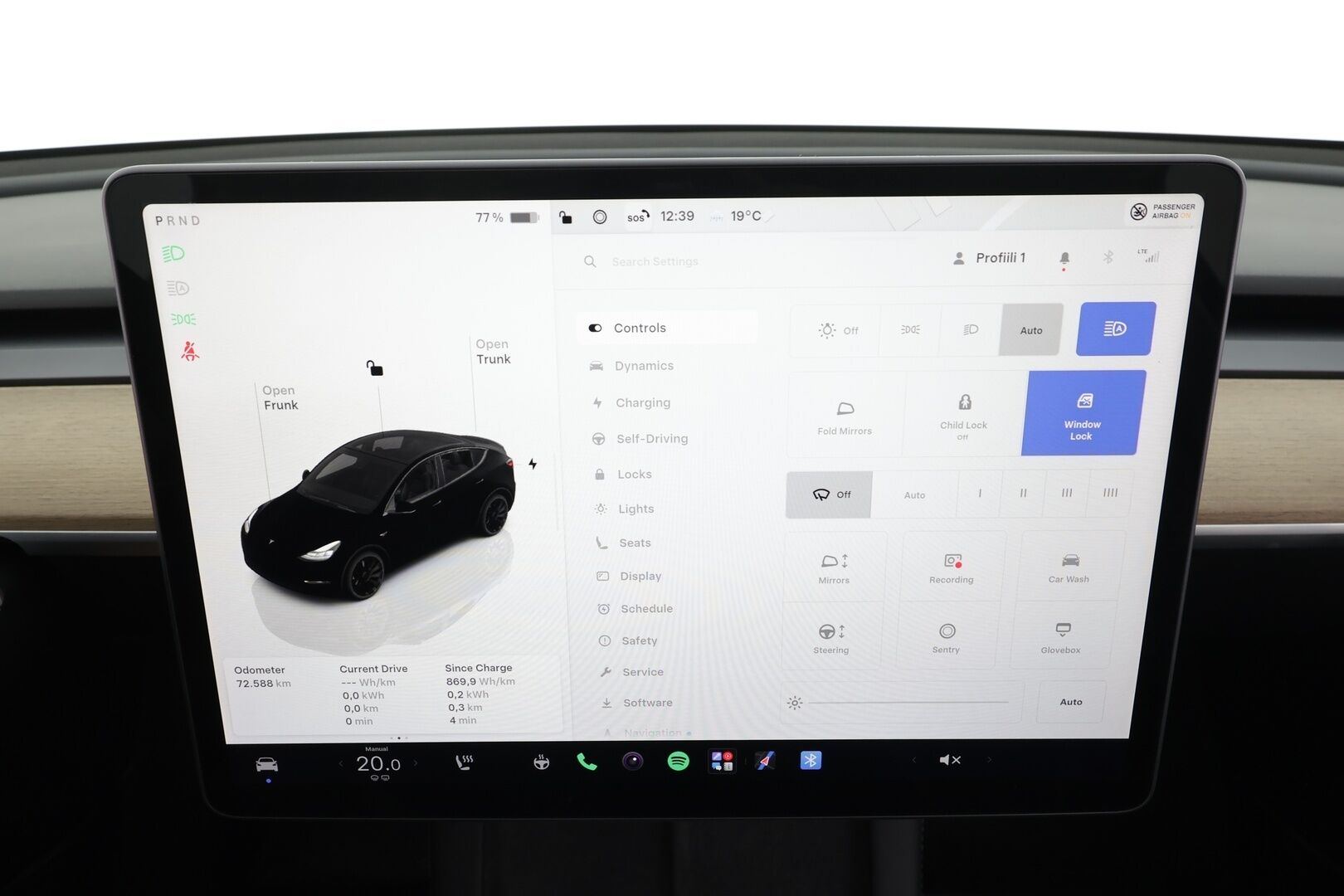 Tesla Model Y 2023 Performance - | ACC | ILP | Koukku | Ryzen | Premium Audio | Lasikatto | Matrix | Sähkönahat | Muistipenkki | Autosteer | Lämm. ratti | Lämm. takapenkit |